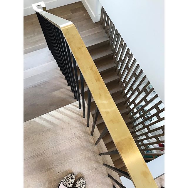 Stairway to Heaven???
.
.
.
#stairs #railing #custom #customize #customized #brass #interiors #interiordesign #pursuepretty #architecture #architecturelovers #beautifulhomes #beautifulhouses #austin #austintx #austininteriordesigner