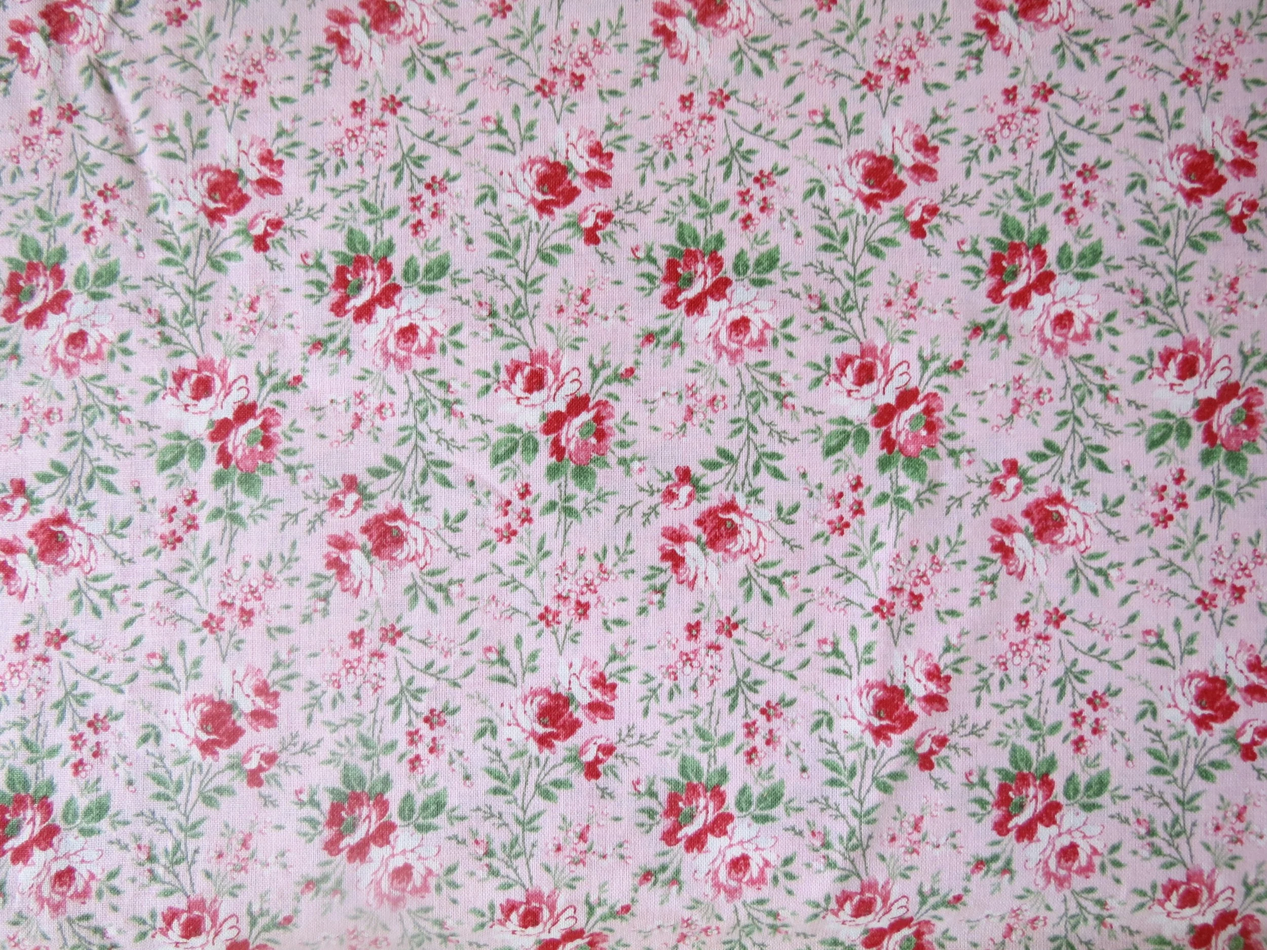1 Yd, 35" Pink with Red Flowers