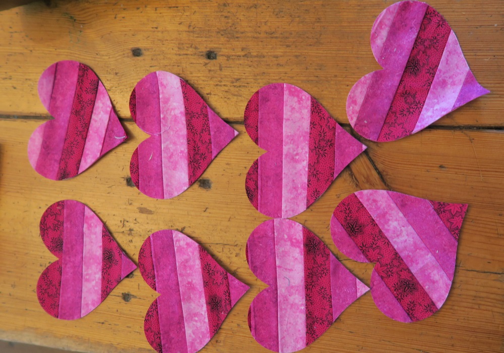 Make a variety of color schemes by turning the fabric on the die to change the order of the colors