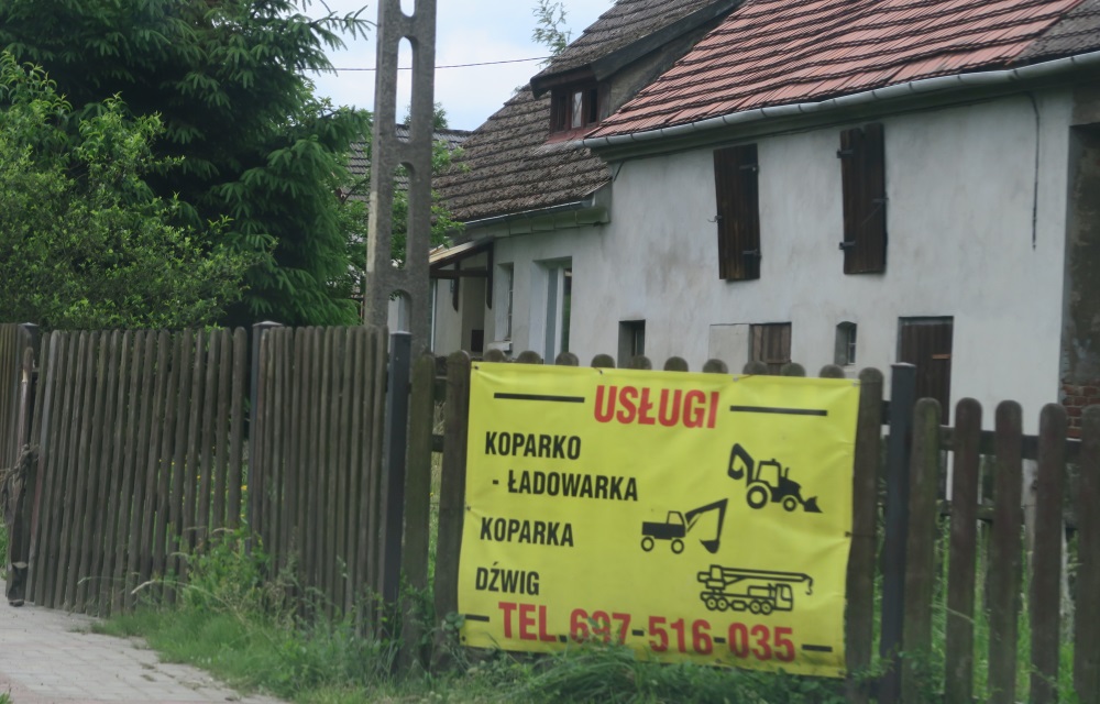 Someone has a business digging and lifting. Almost every place has a fence, though away from the city sometimes the fences are more decorative than actual protection against thieves.