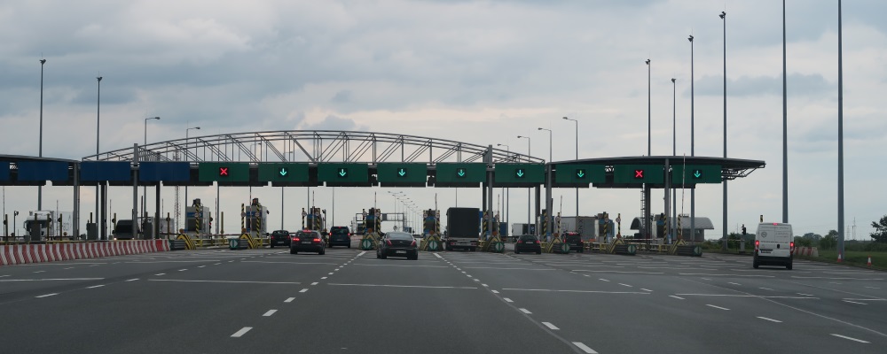 The freeway where we spent most of the day was a toll road. It seemed expensive to use. We had to stop two times and pay about $5 each time and once for $3 and once for $7 - each way - so double that. Total spent on tolls for the day $40.
