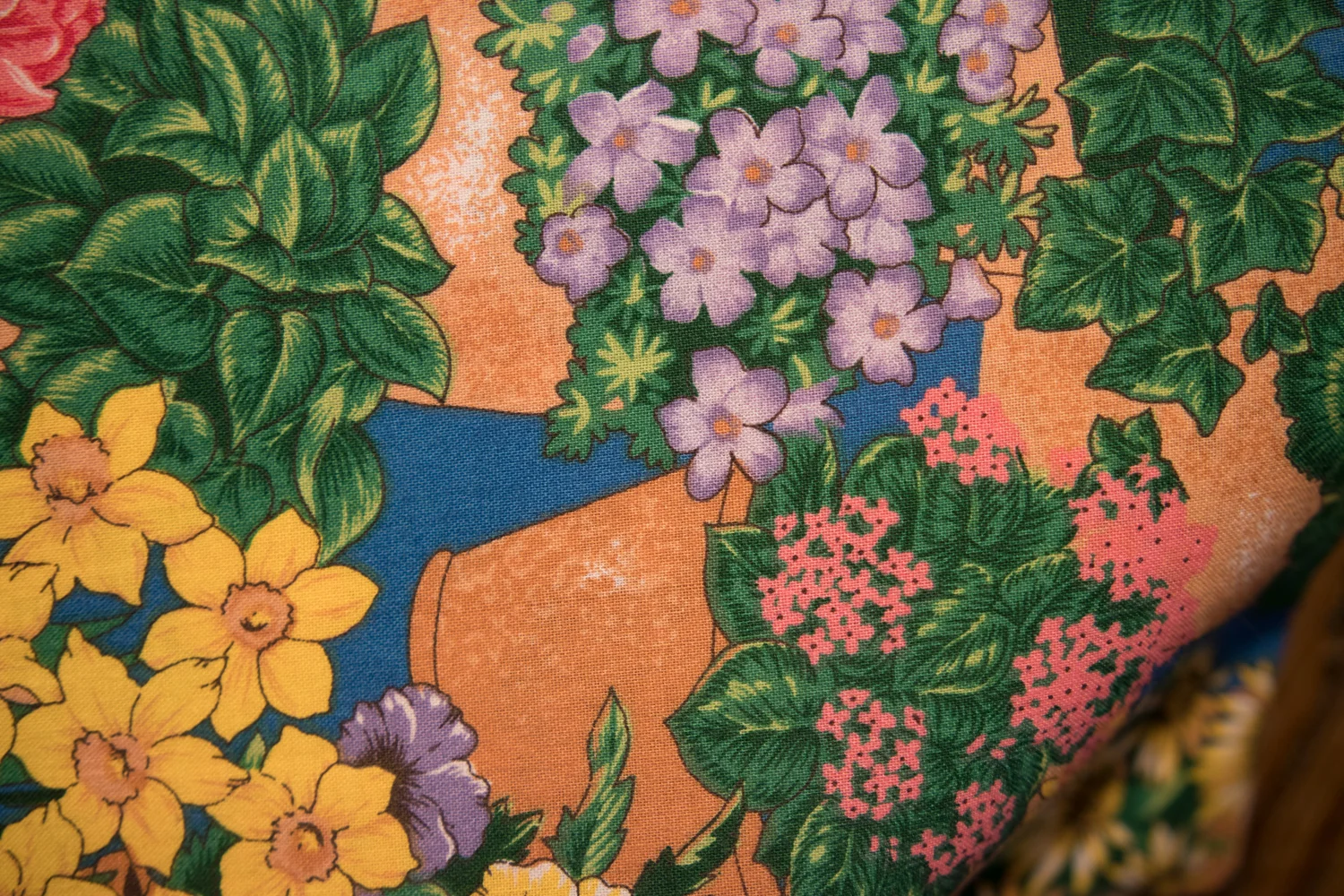 1 Yd Flowers in Pots by Fabric Traditions