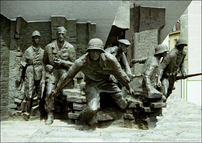 Cultural: August 1 - Warsaw Uprising Remembrance