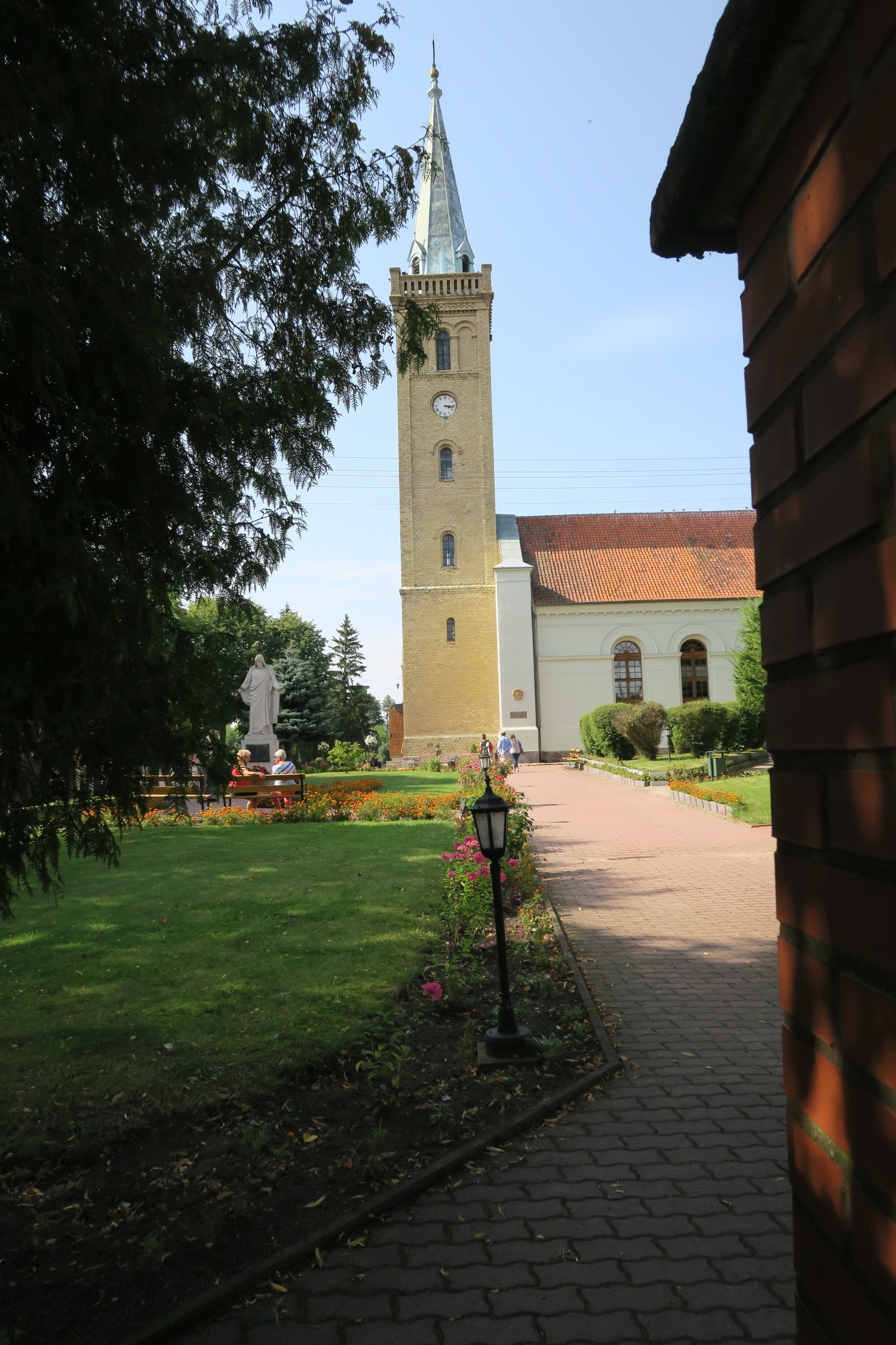 Another Lutheran church here. He said they had about 200 people who attend here. It was beautifully landscaped!
