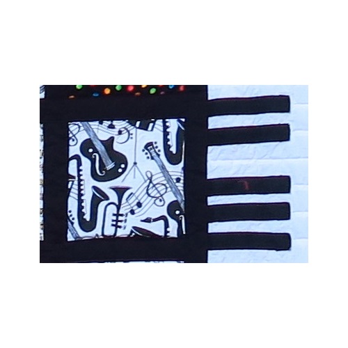 Rachael's Music quilt - All finished!