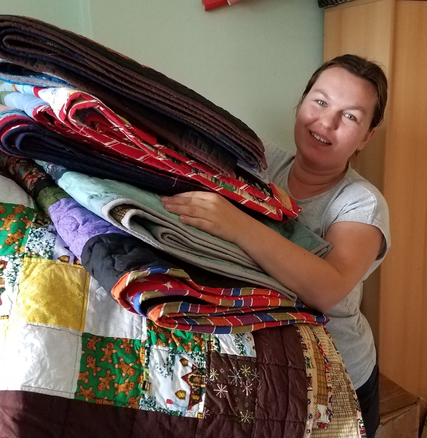 Here's one of our Polish helpers helping getting things set up. Thanks Monika!