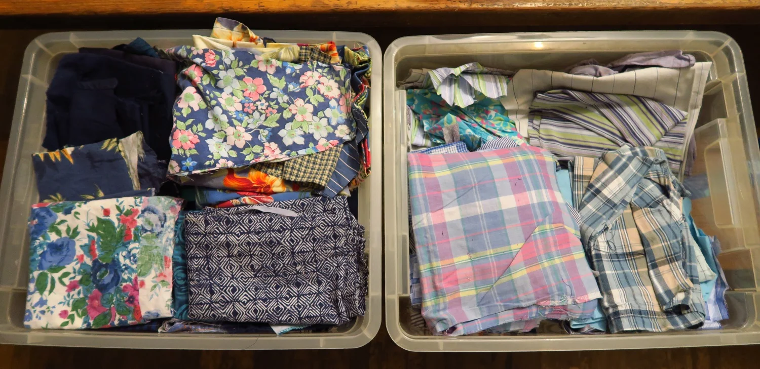Here are my two boxes that have mediums/darks and light blues. They aren't packed tightly and I could add more to them if I need to, or I could go ahead and use these if I find myself short of supplies for the remaining planned and 'in the process' tops.