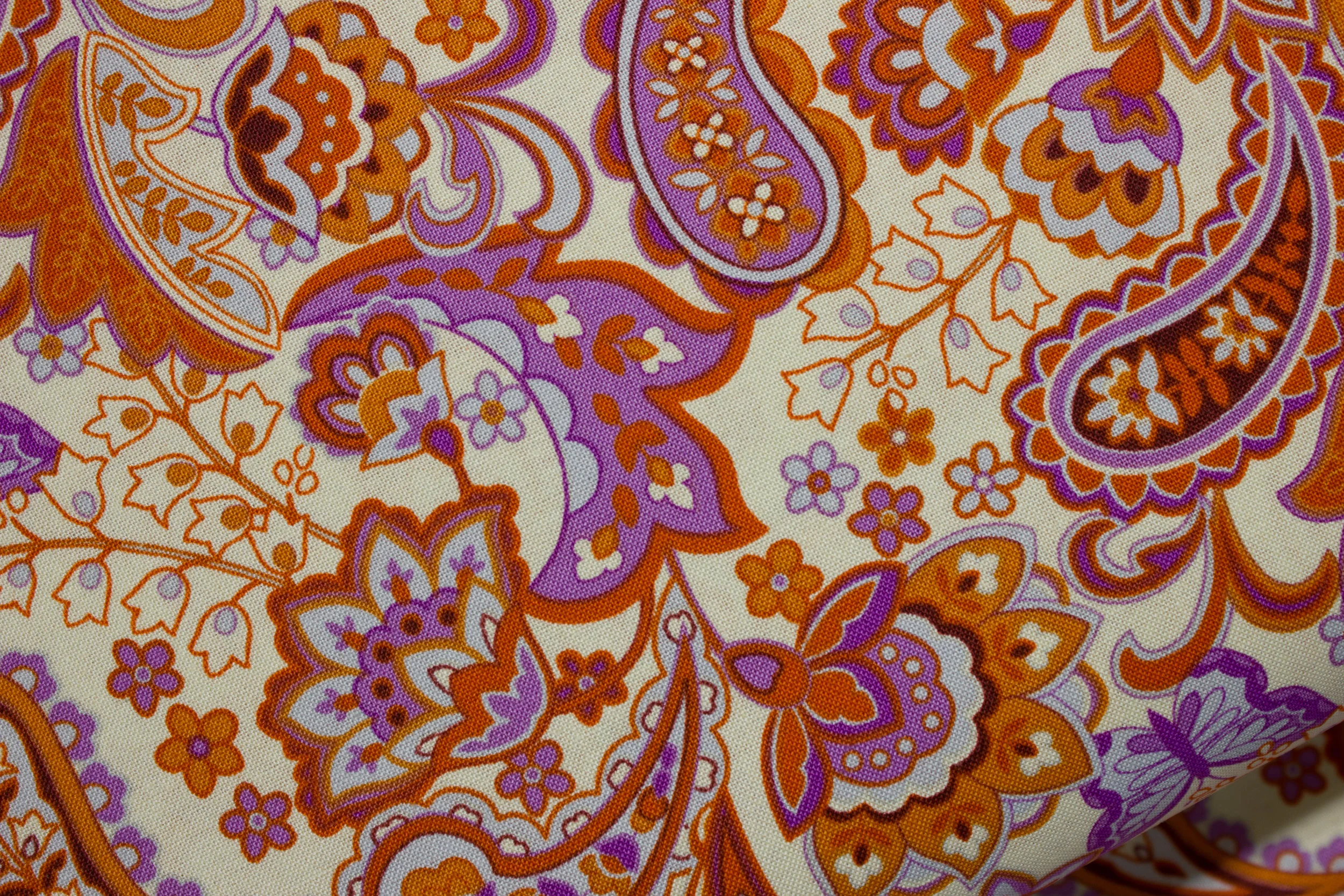 Cassandra: Paisley in Orange and Orchid by Fabri-Quilt