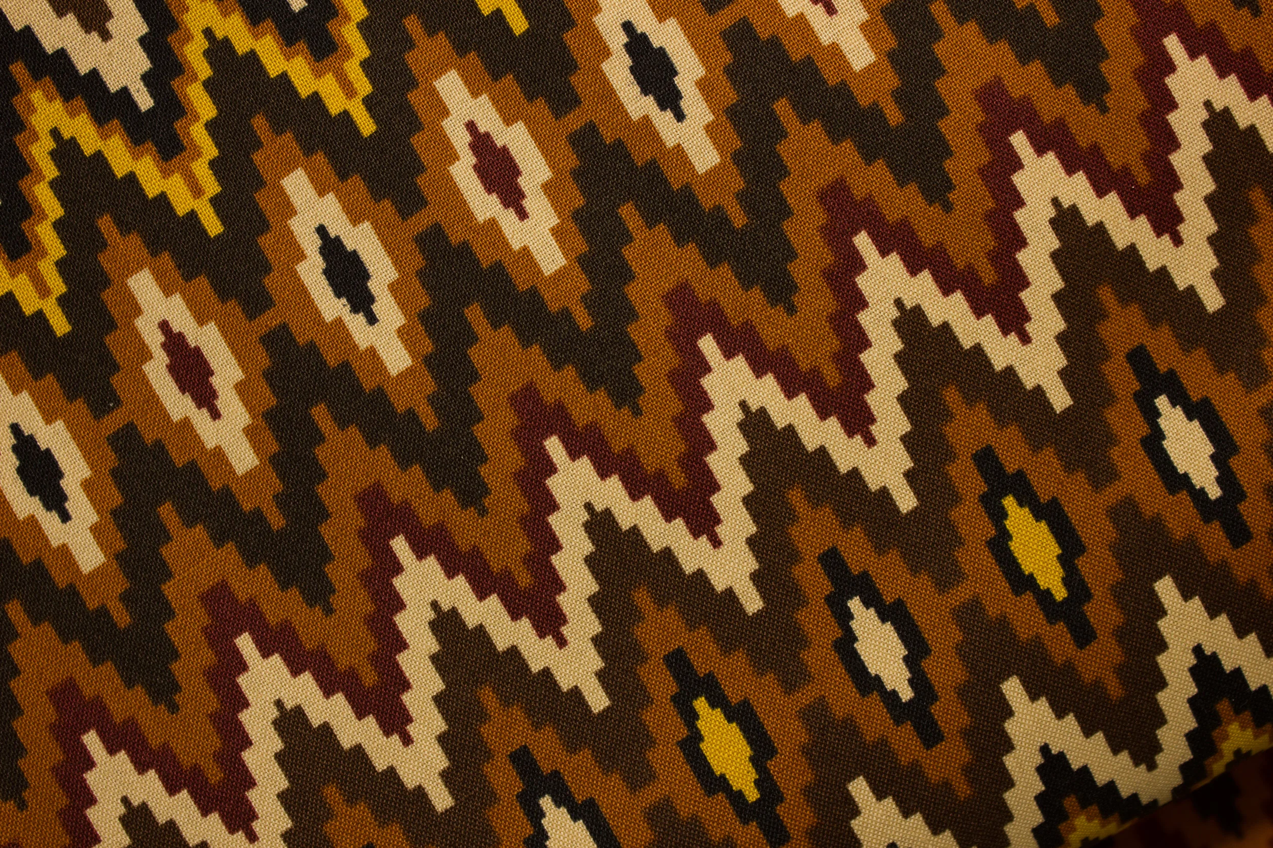 Mesa Verde - Brown Woven Look Chevron for Fabri-Quilt
