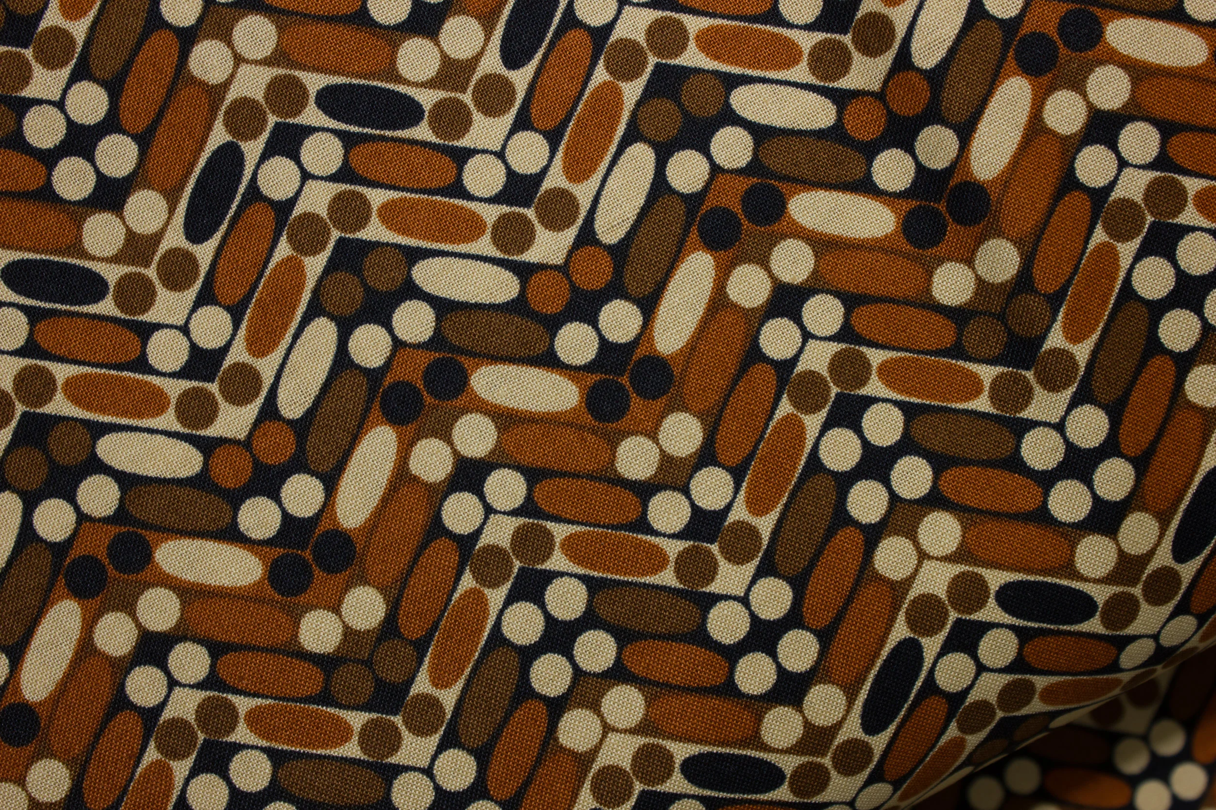 Mesa Verde - Brown Jewelry Design for Fabri-Quilt