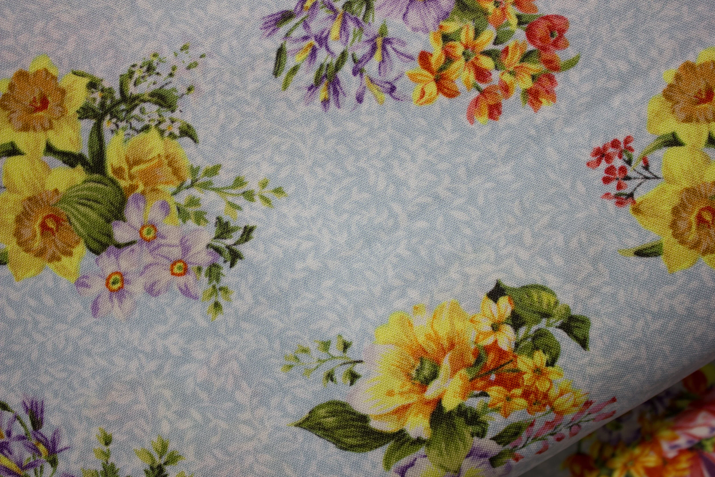 Small Tossed Bouquet by the Botanical Society for Fabri-Quilt