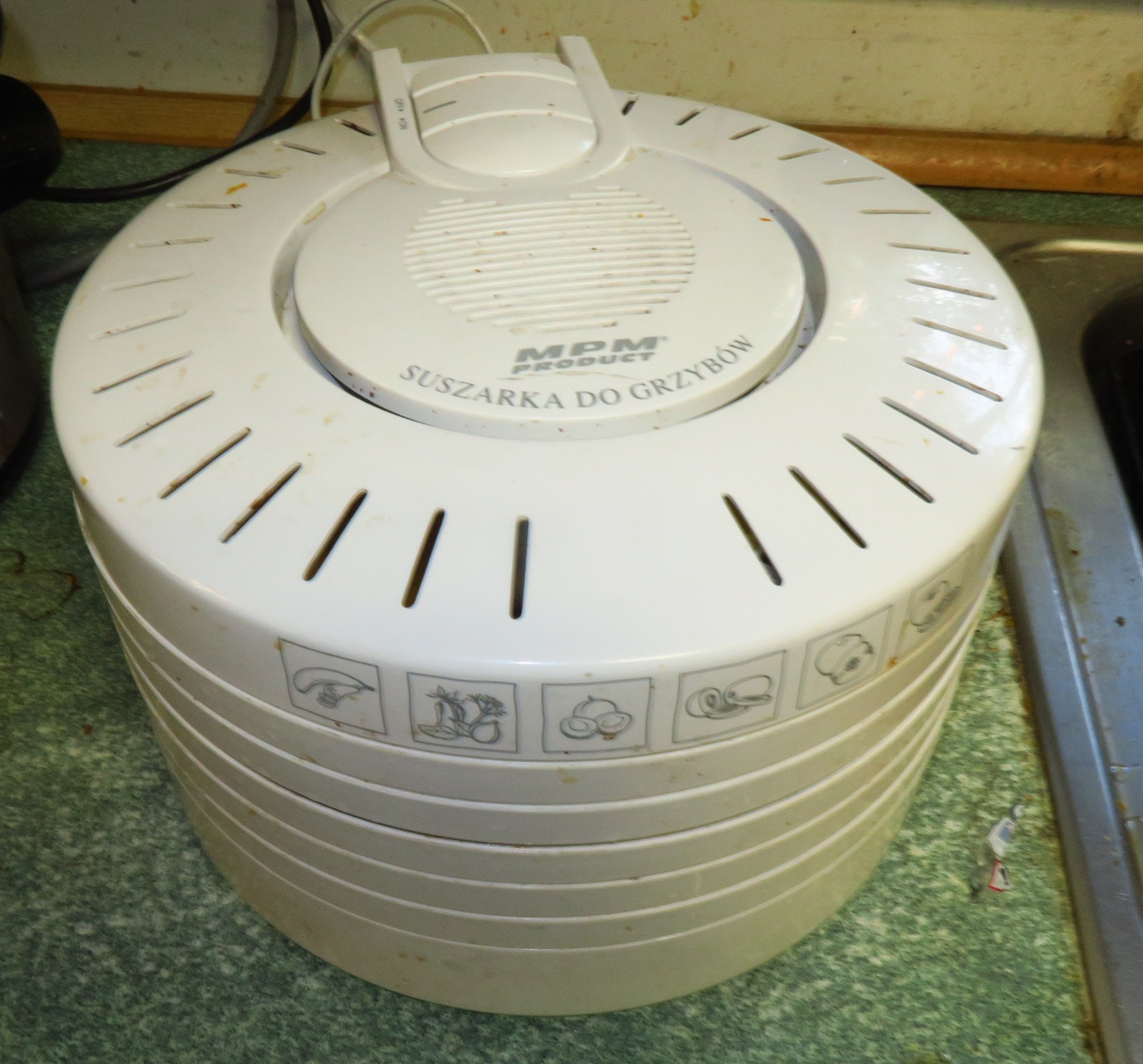 12. Close they dehydrator.