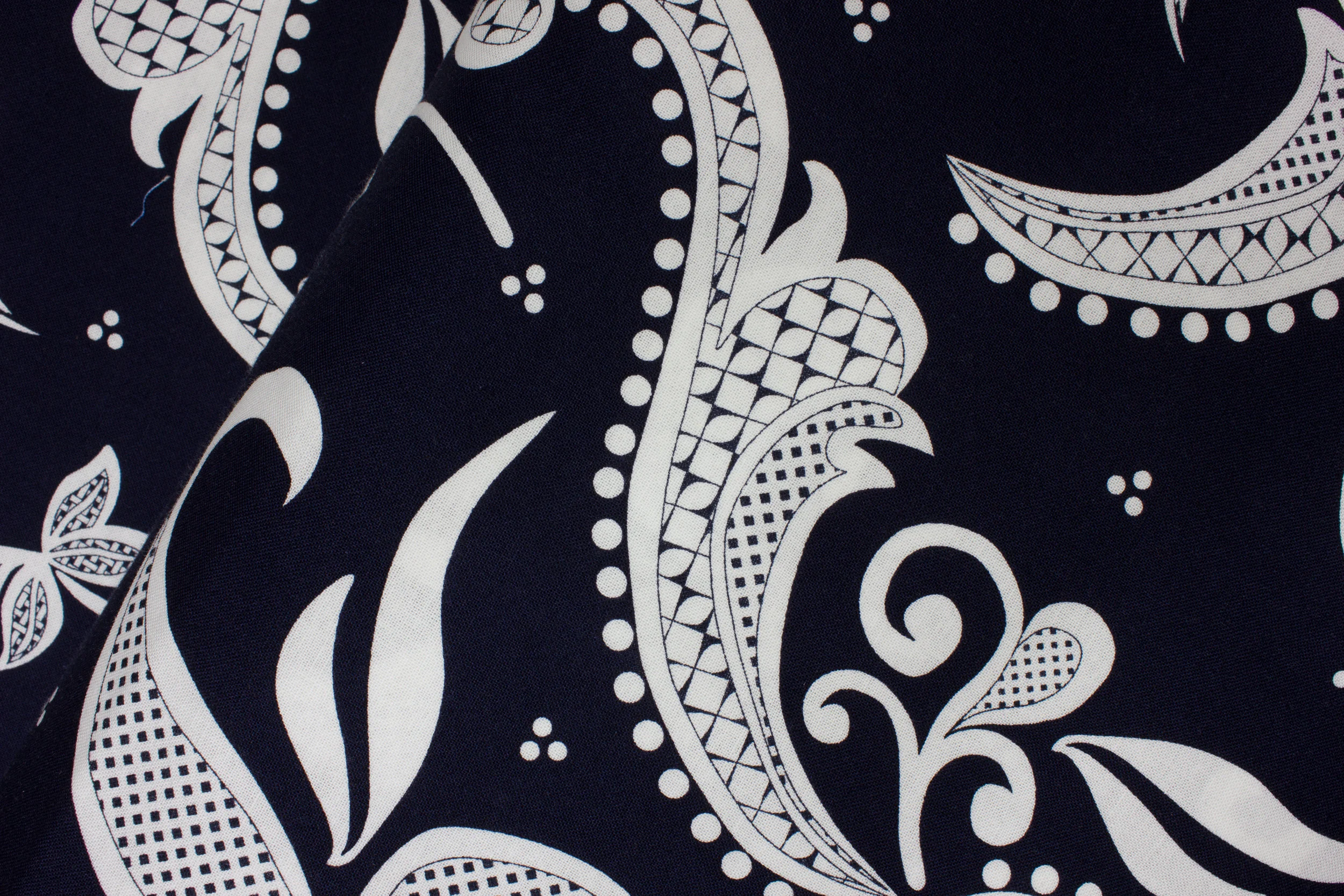 Navy Blue with Bright White Large Paisley Leaf Design: Simply Eclectic for Hoffman