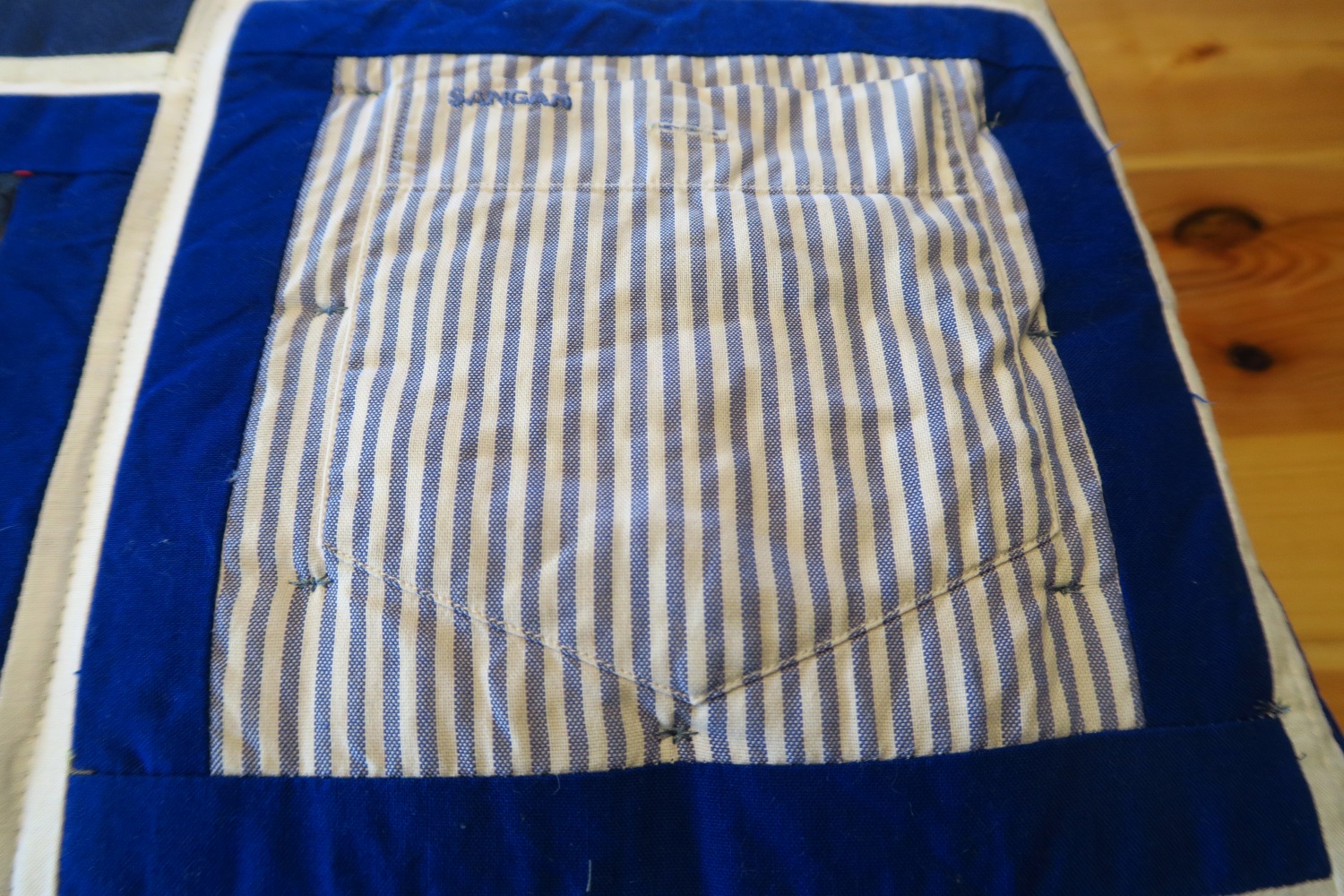 Here is the overall look of the pocket