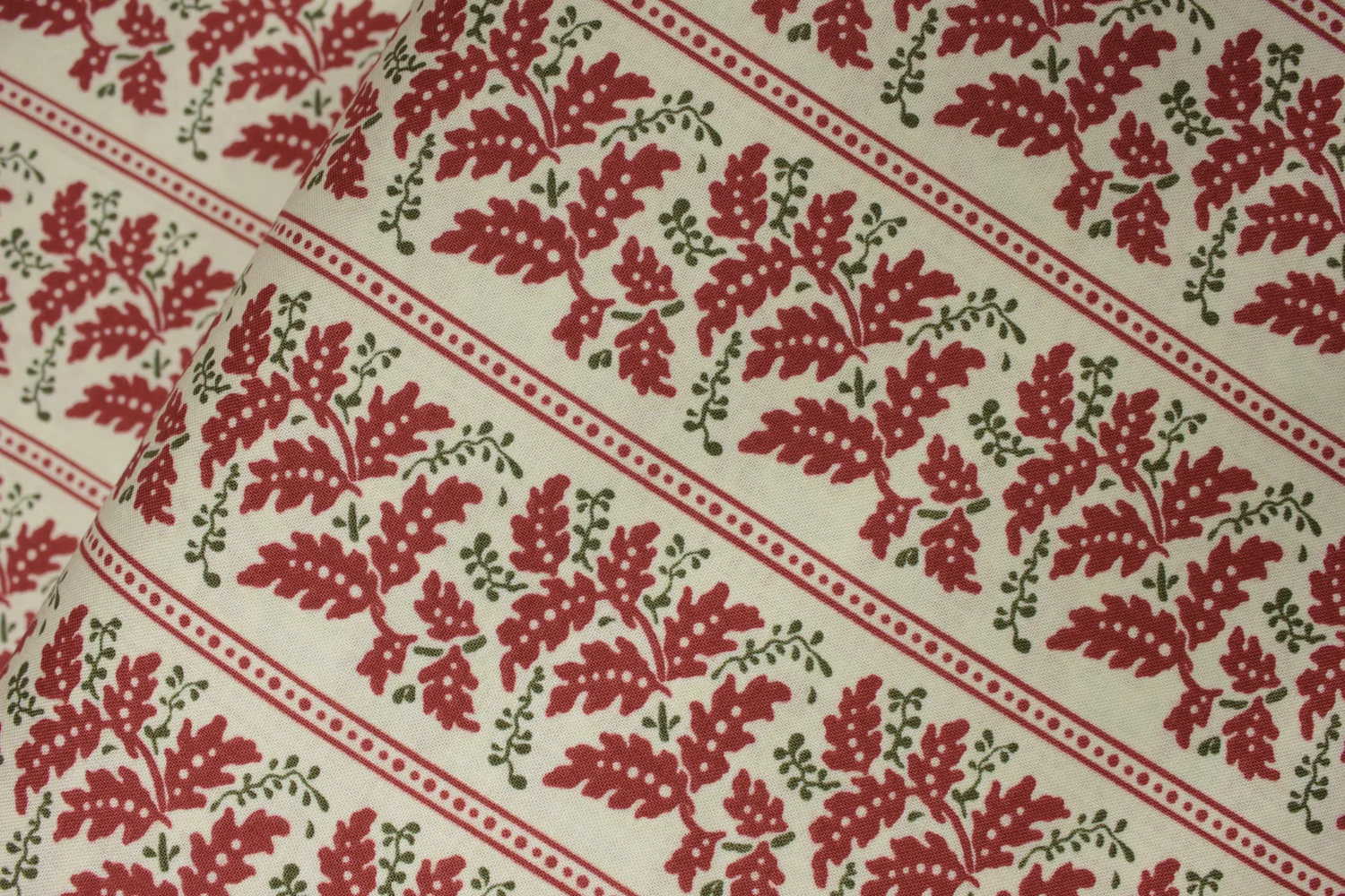 Red and Green Leaves on Cream: Petites Maisons De Noël by French General for Moda