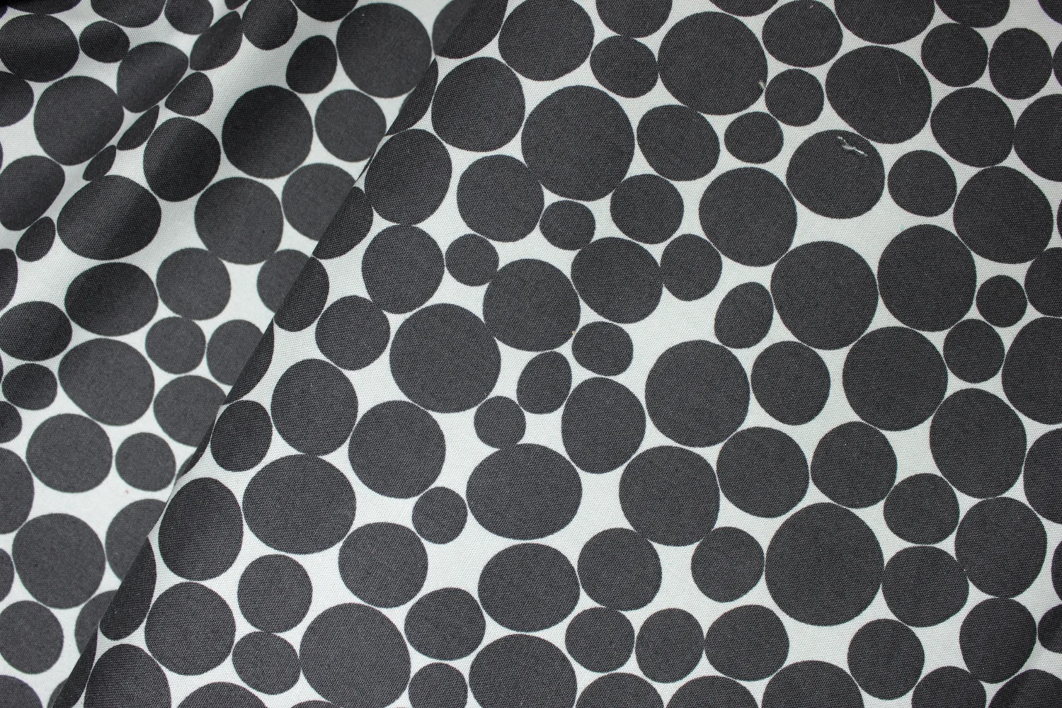 Light Gray with Black Large Pebbles: Psychedelia for Robert Kaufman