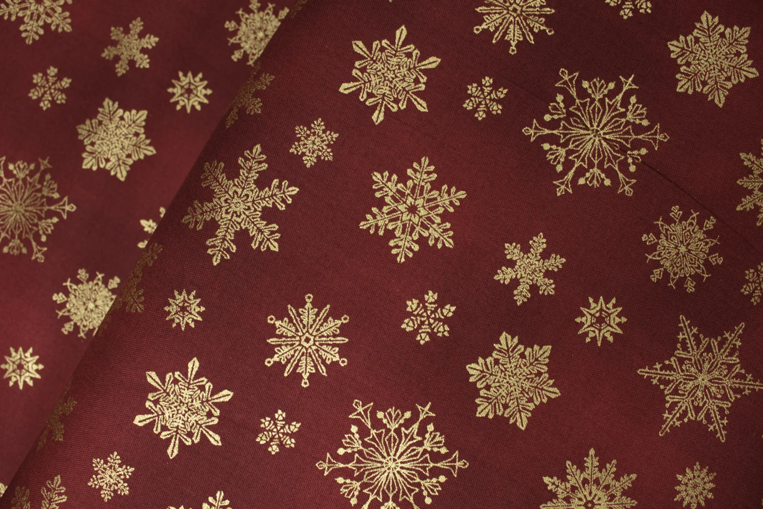 CAT-I-TUDE CHRISTMAS: Playful Flakes: Gold Metallic Snowflakes on Red - by Ann Lauer for Benartex