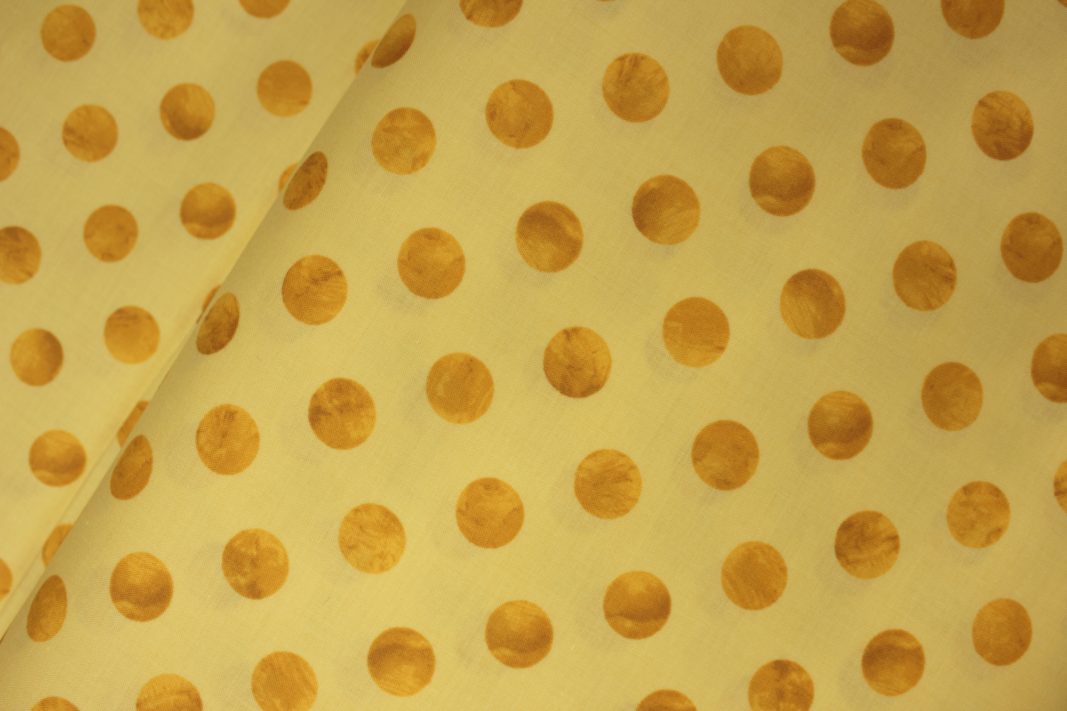 Yellow with Mottled Gold Dots: Garden Splendor for Robert Kaufman