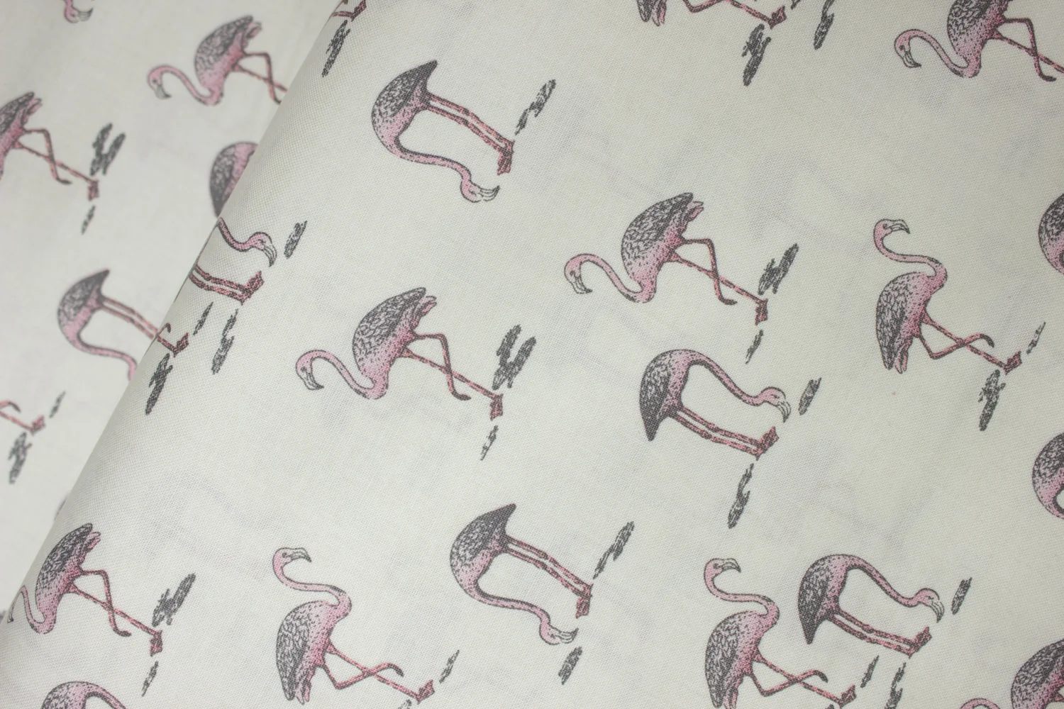 Pink Flamingos on Cream: Fern Garden by Makower UK