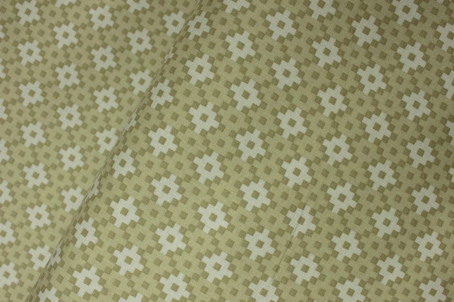 Sage Green Design: Rhoda Ruth for Robert Kaufman