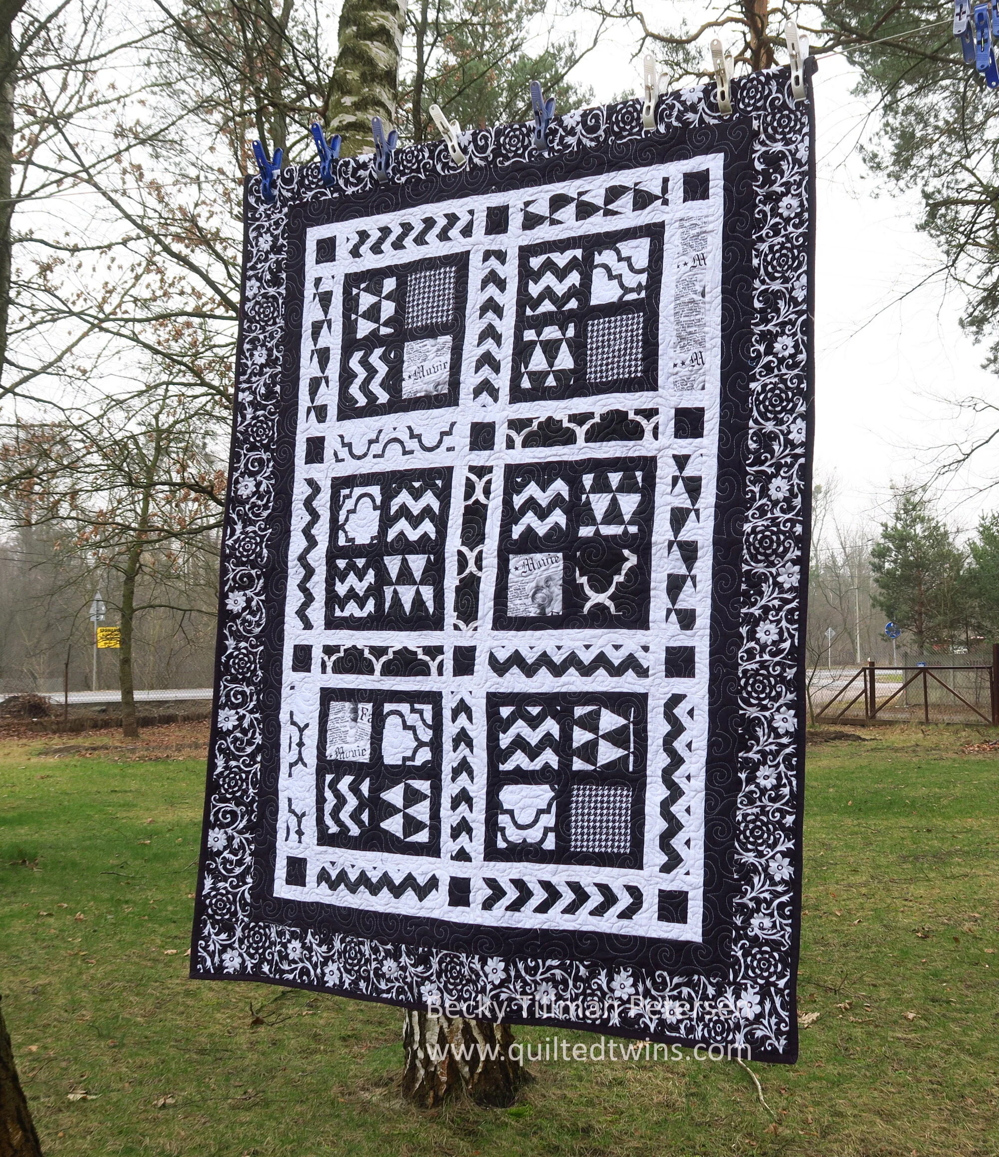 "Simple Frames" - Geometrics 10 - finished