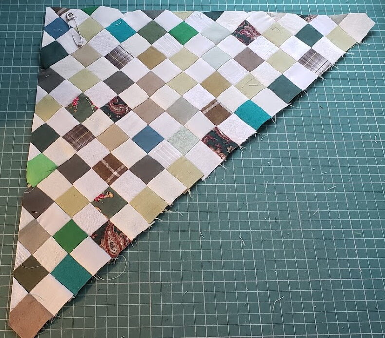 UP Greens #8 - "Checkered" top started