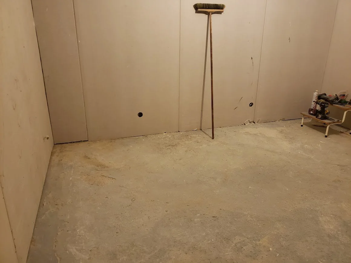 "Long-Arm Room Reno" - Day 3  - Electrical/Drywall
