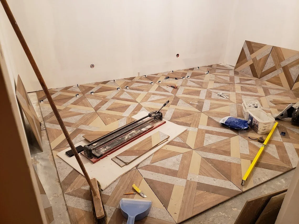 "Long-Arm Room Reno" - Day 6 - Tile and Paint!