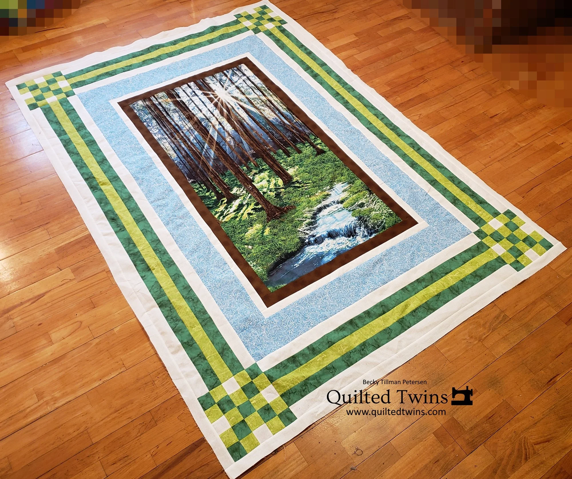 "Sunny Woods" quilt top finished