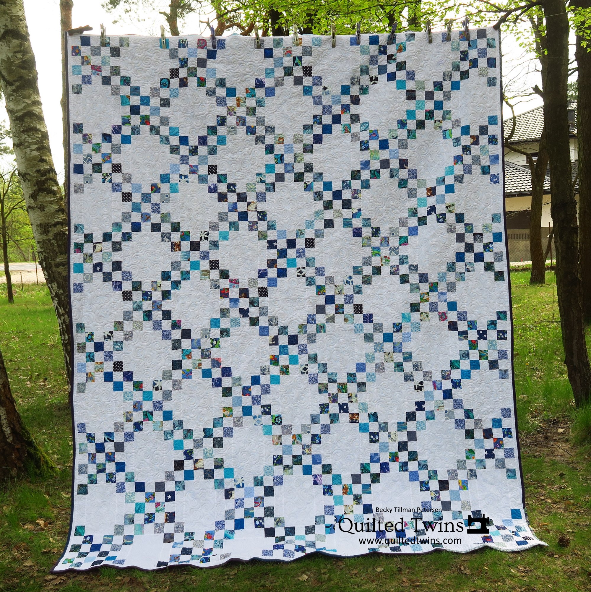 "Double Irish Chain" - Blue and White