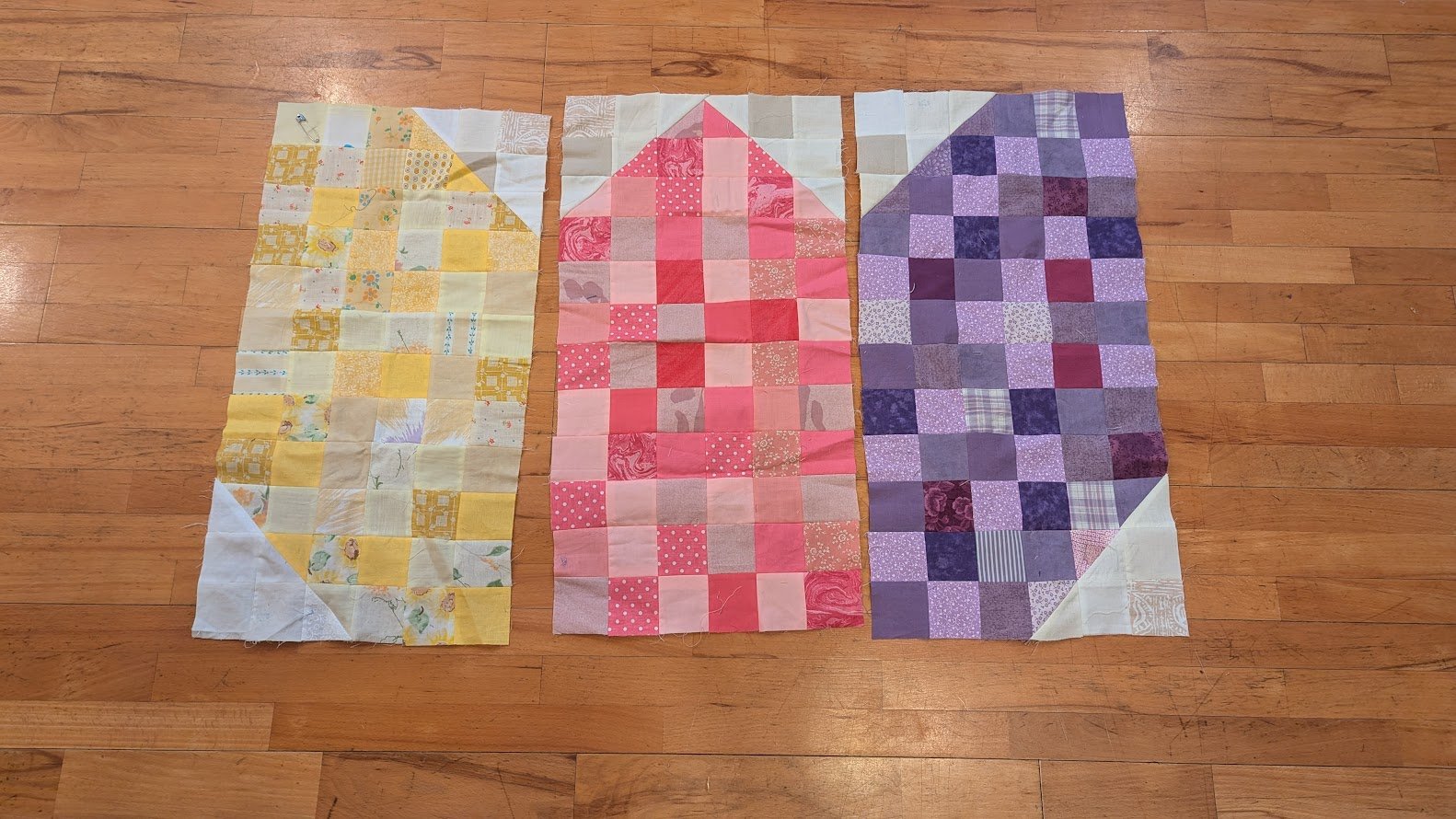 Progress on my BIG scrappy Tulip pattern