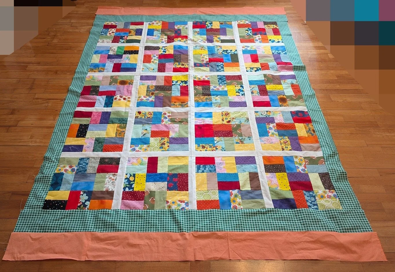 I added the borders to the scrappy center top