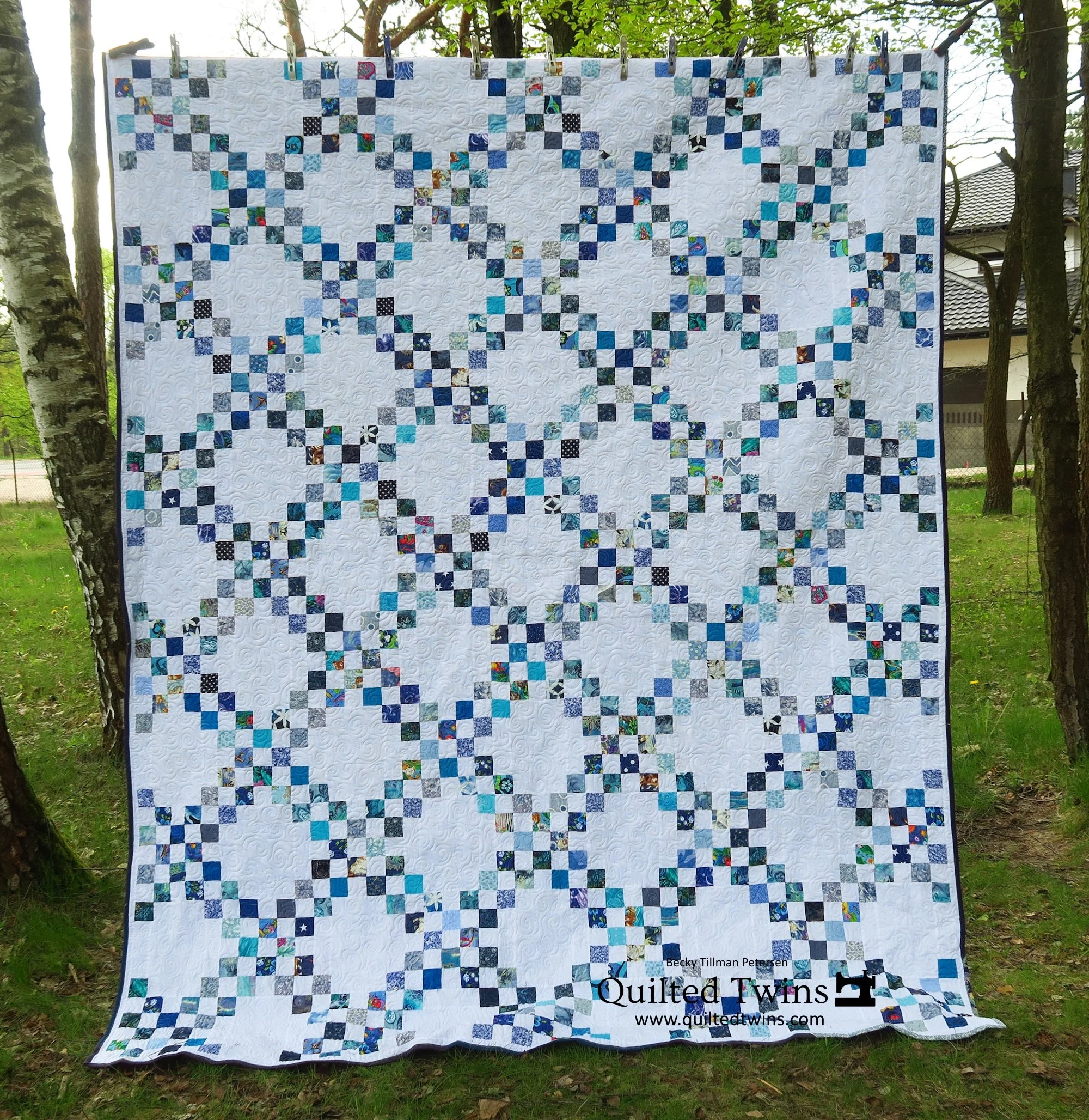 30 Double Irish Chain with white center.jpg