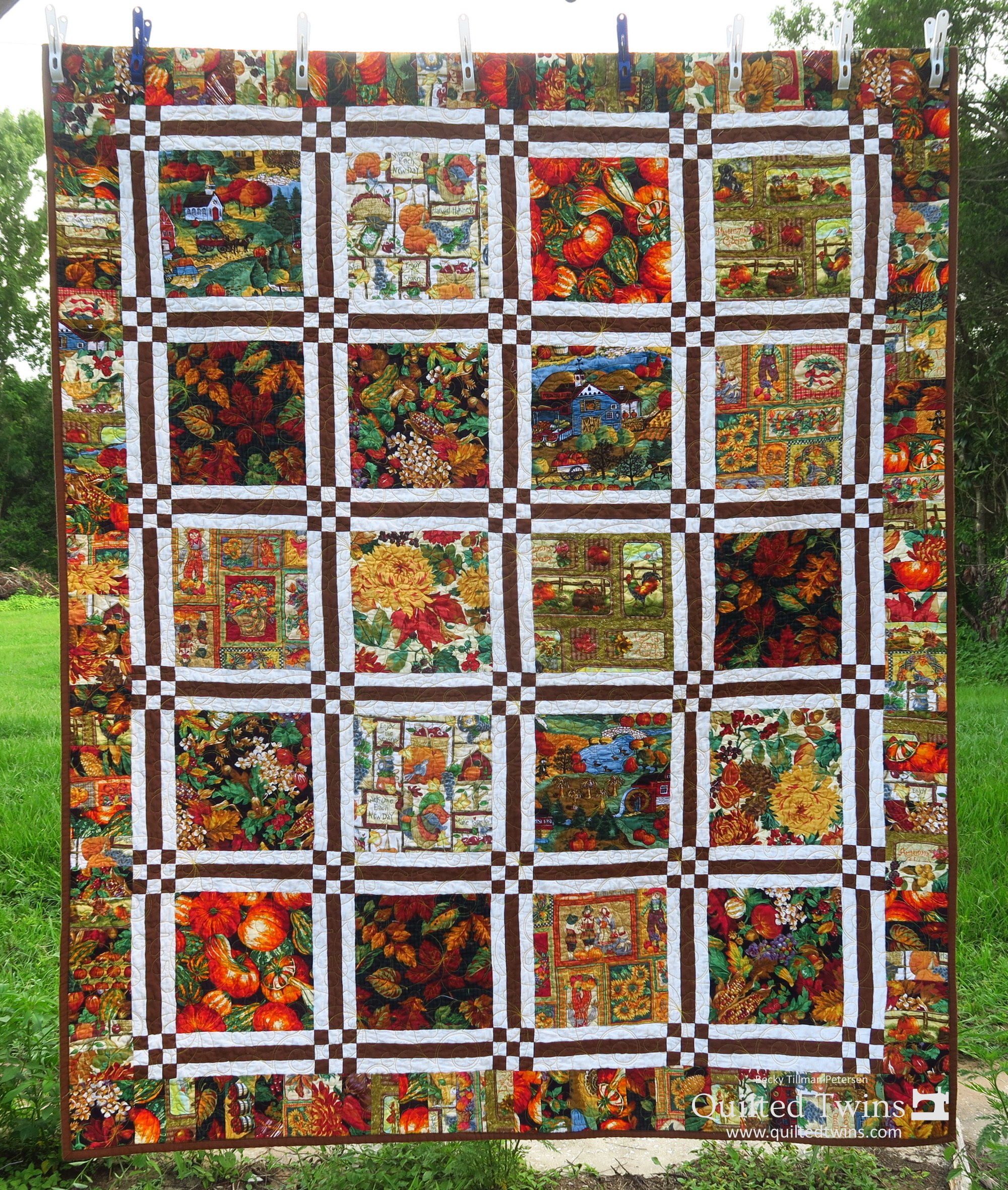 Show Off Fall (for store - QTwins)