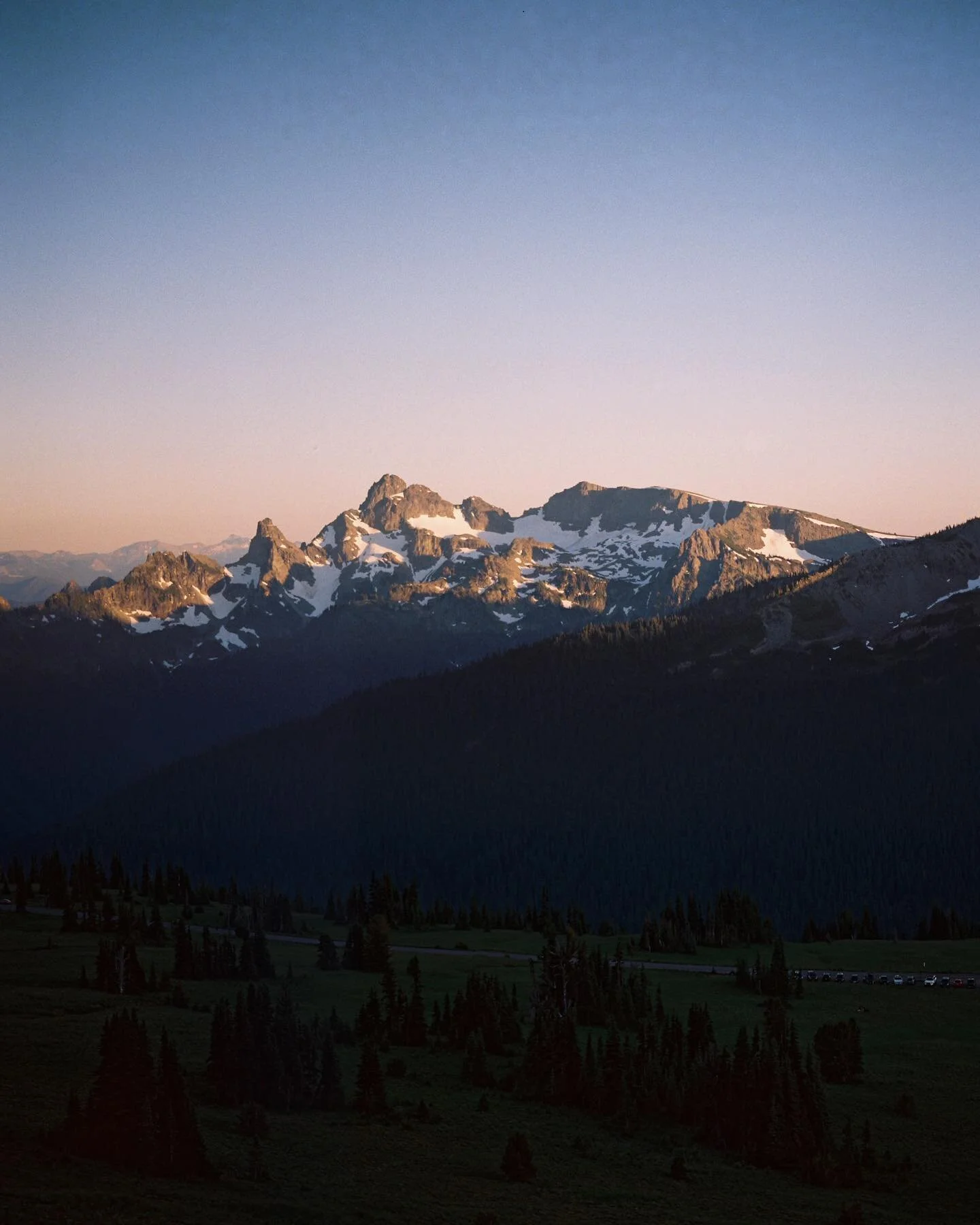 Sunny summer evening 

One of my film scans from this past summer that I finally got developed.

Mamiya 645 1000s
Provia 100f