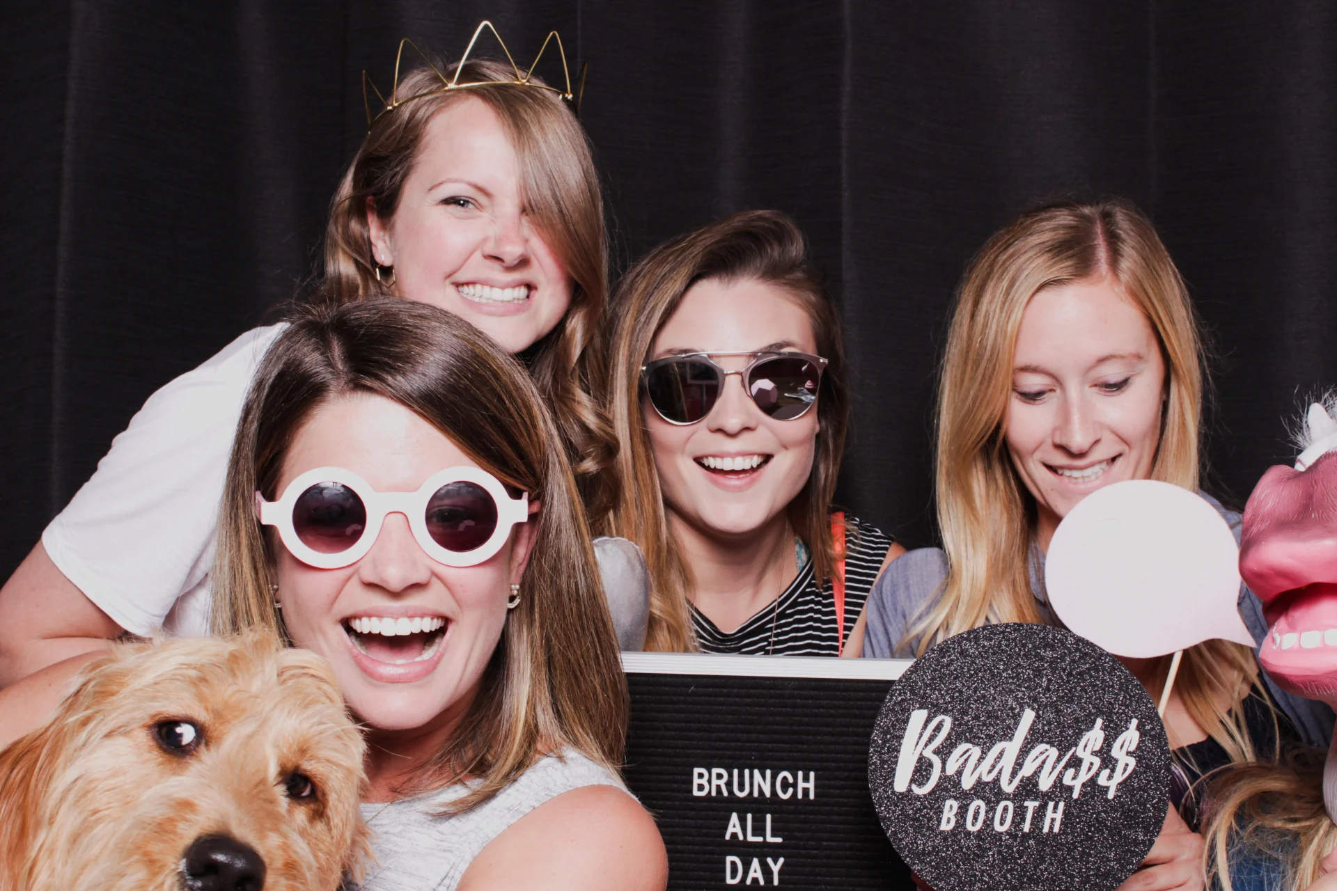 brunch market photobooth