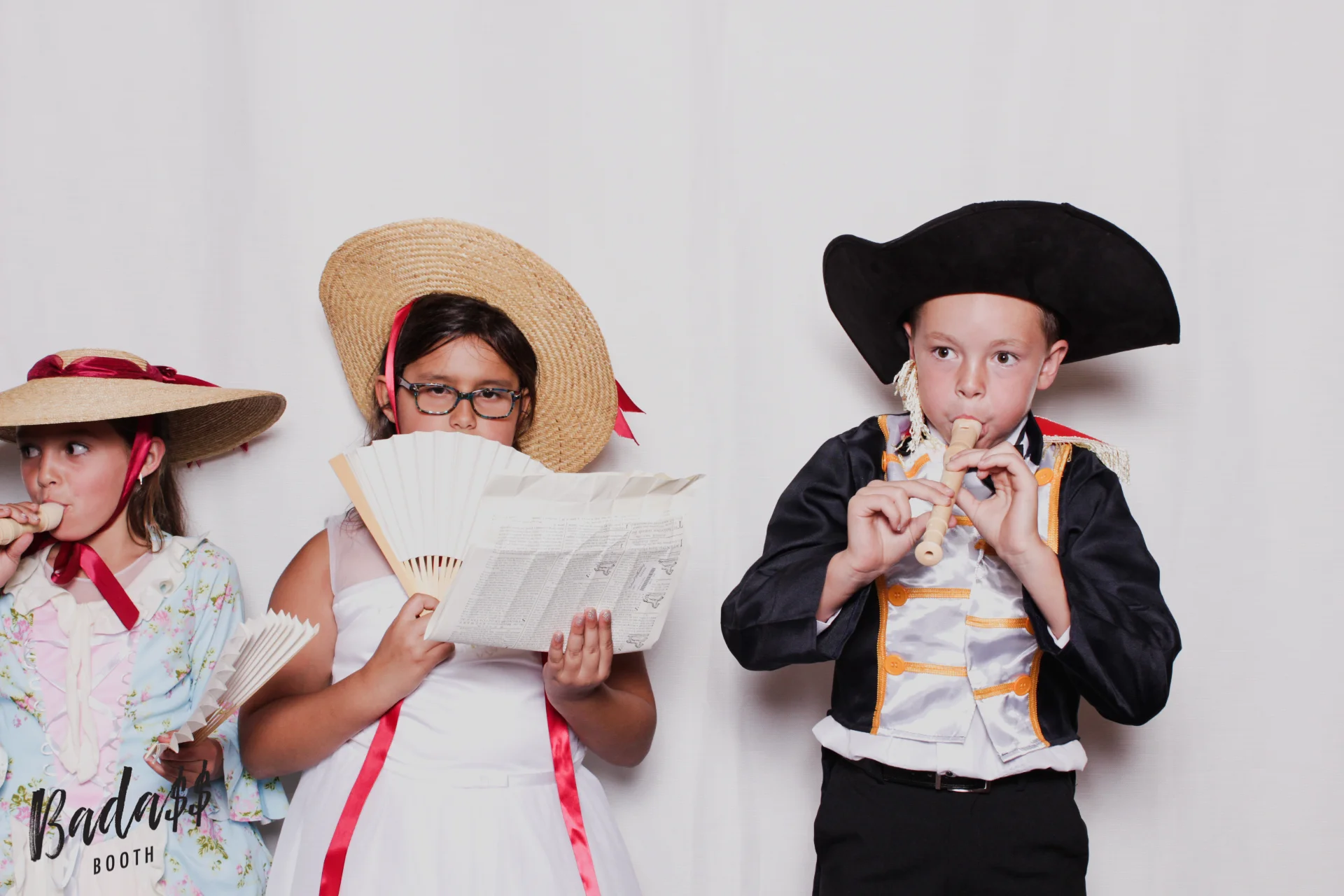 Williamsburg Lodge wedding photobooth