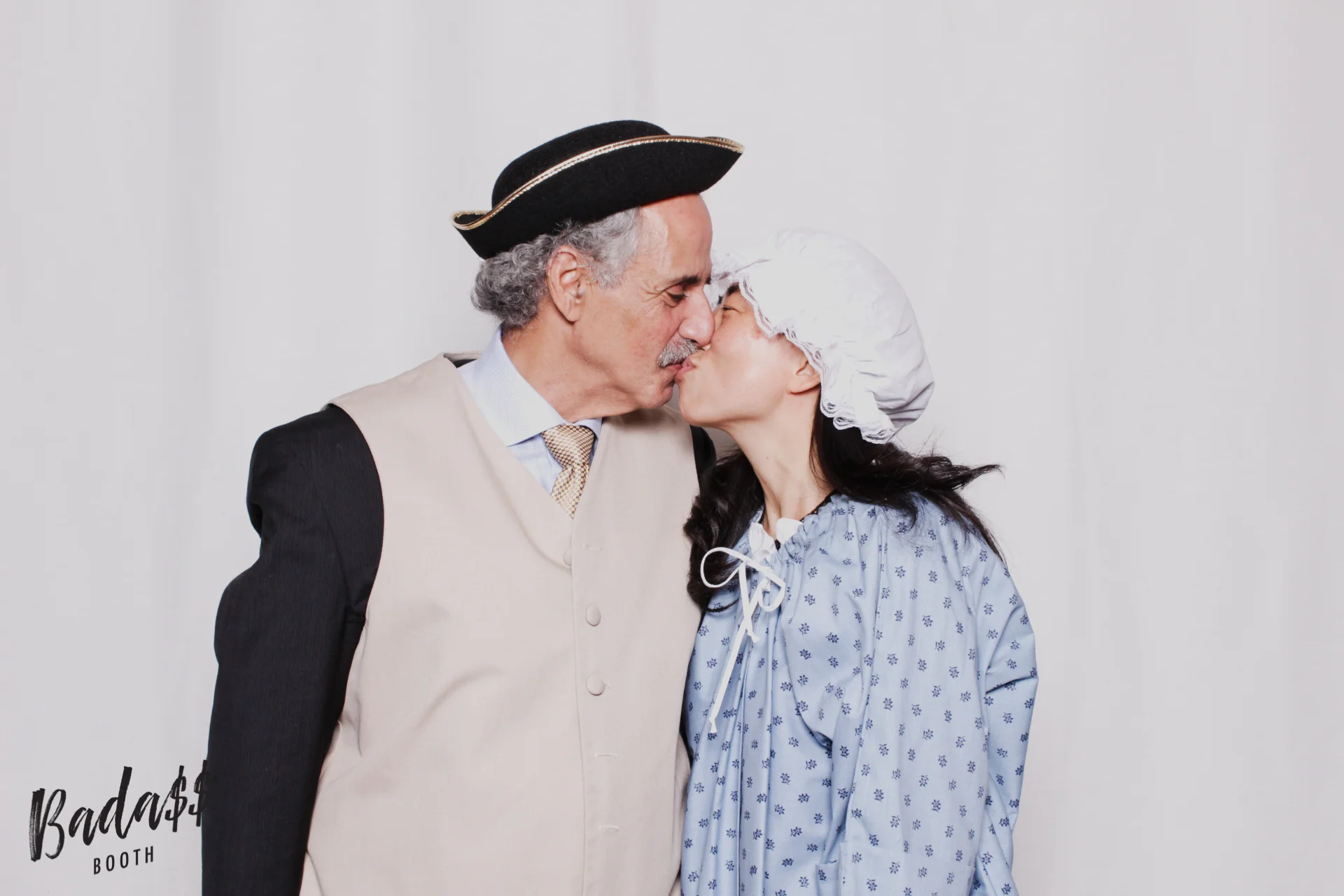 Williamsburg Lodge wedding photobooth