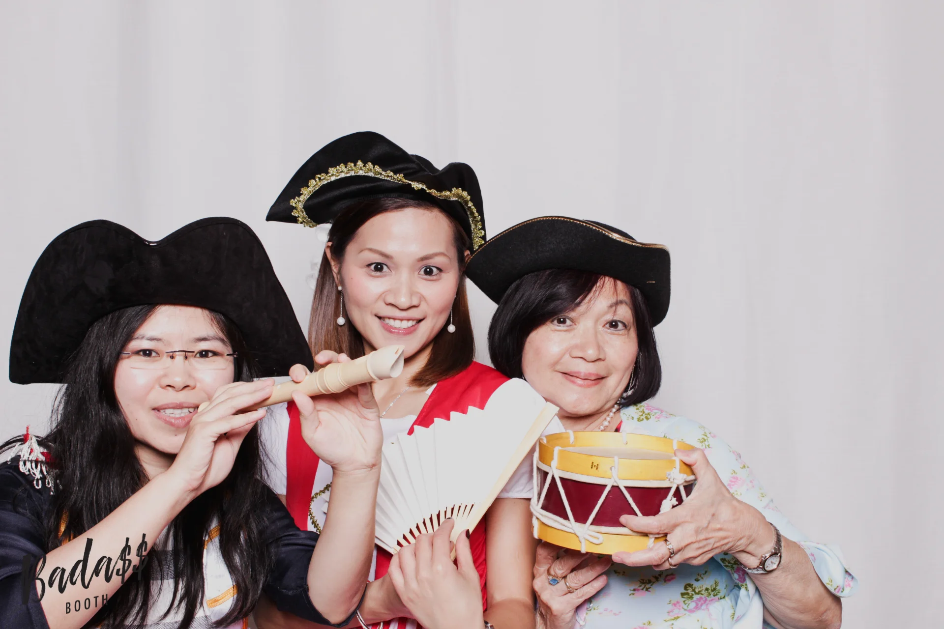 Williamsburg Lodge wedding photobooth