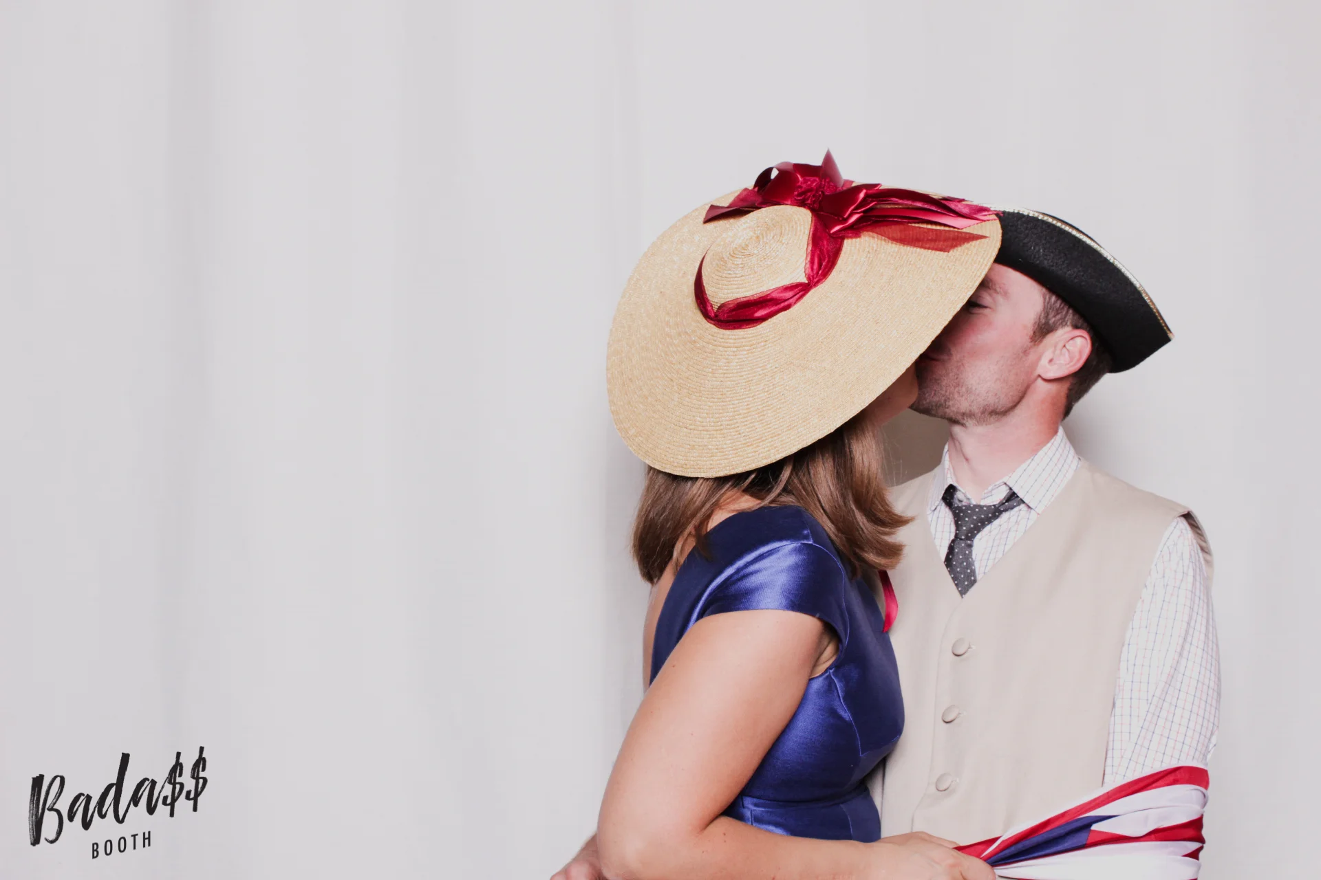 Williamsburg Lodge wedding photobooth
