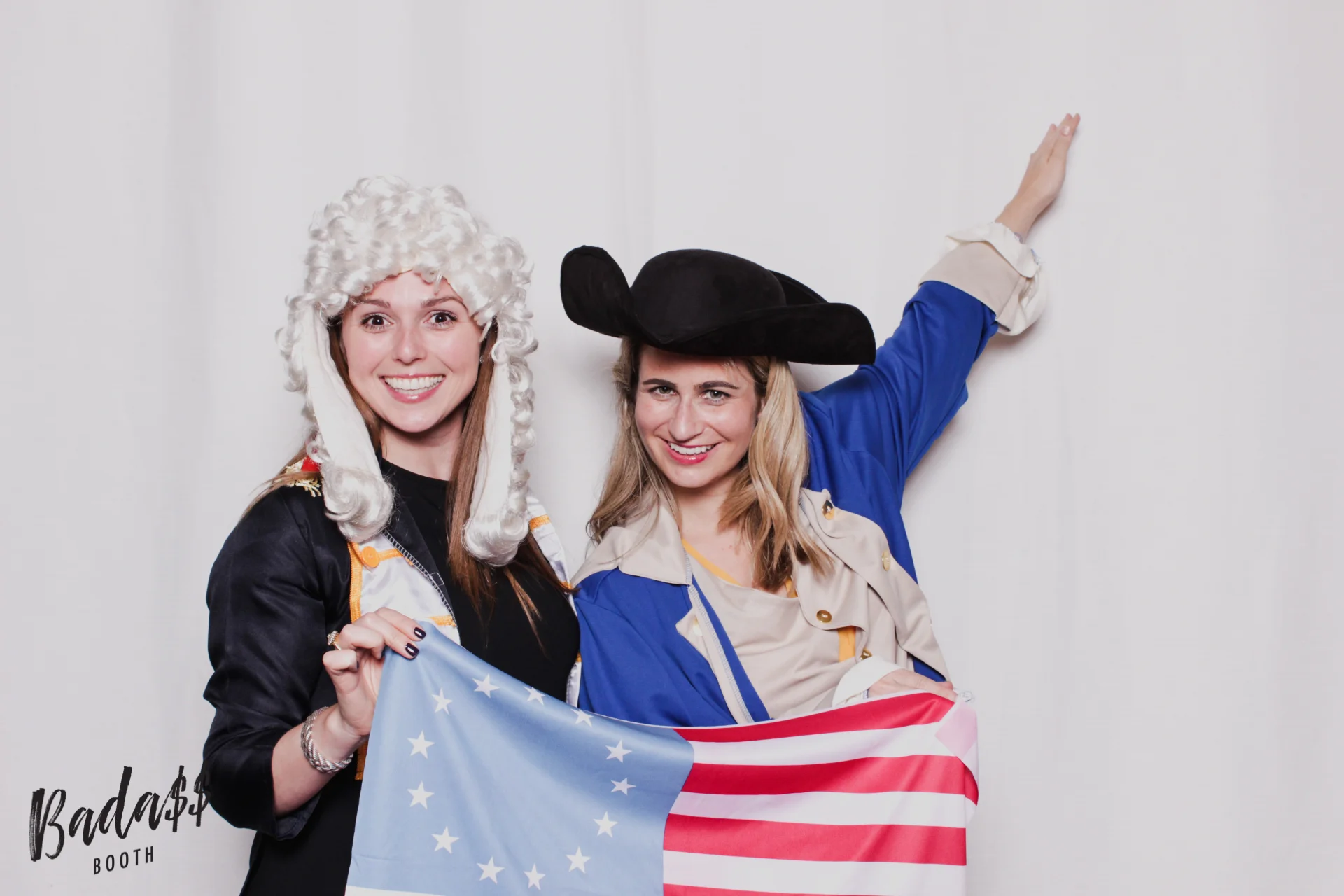 Williamsburg Lodge wedding photobooth