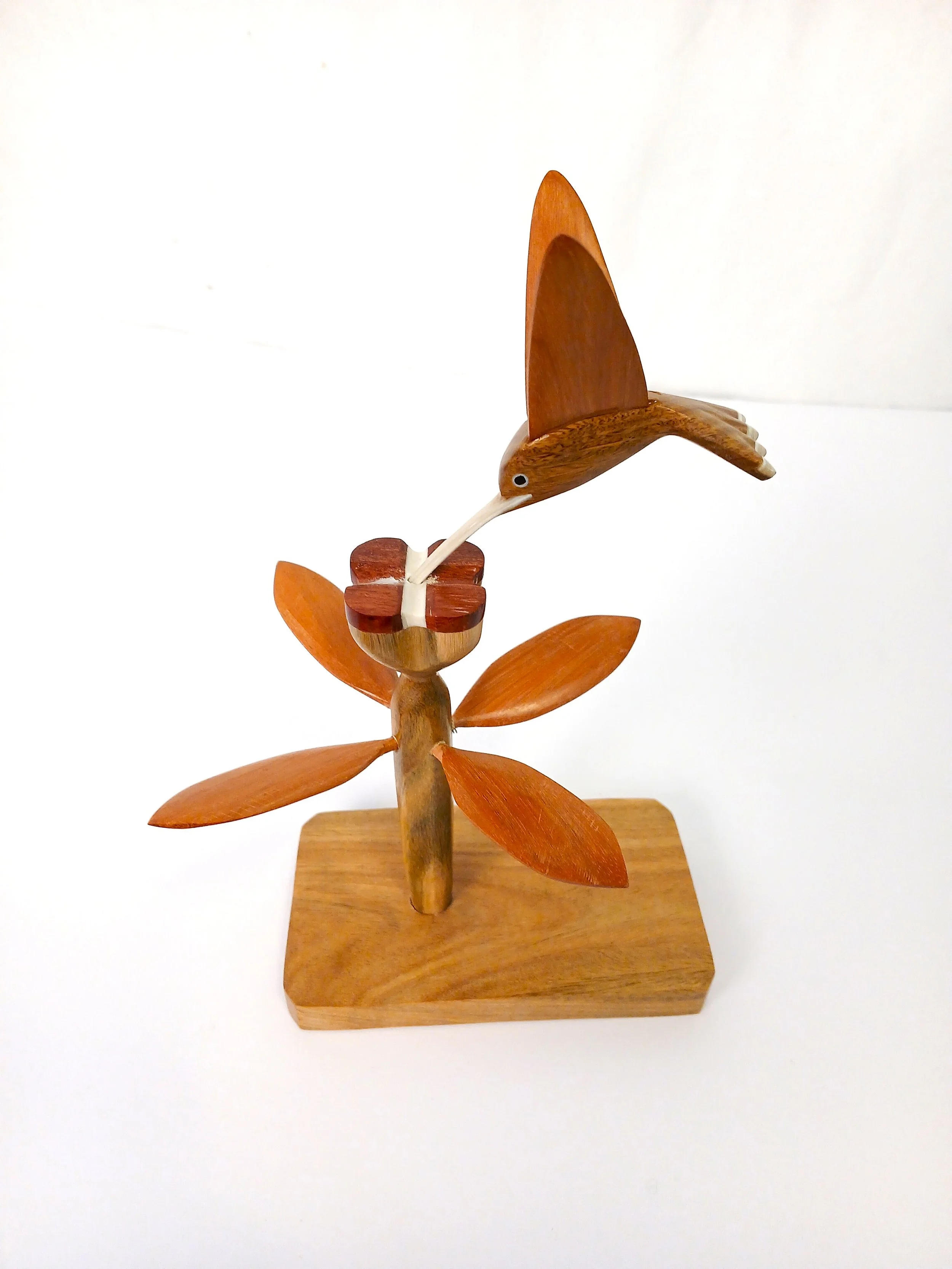 Hardwood Hummingbird w 4-Petal Flower - Argentina