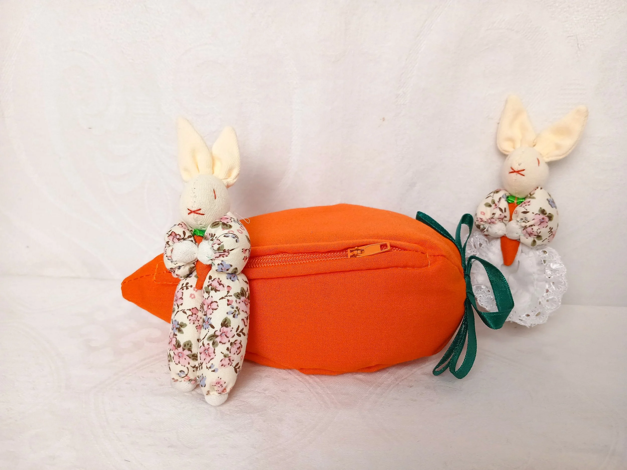 Bunnies in a Carrot - Thailand