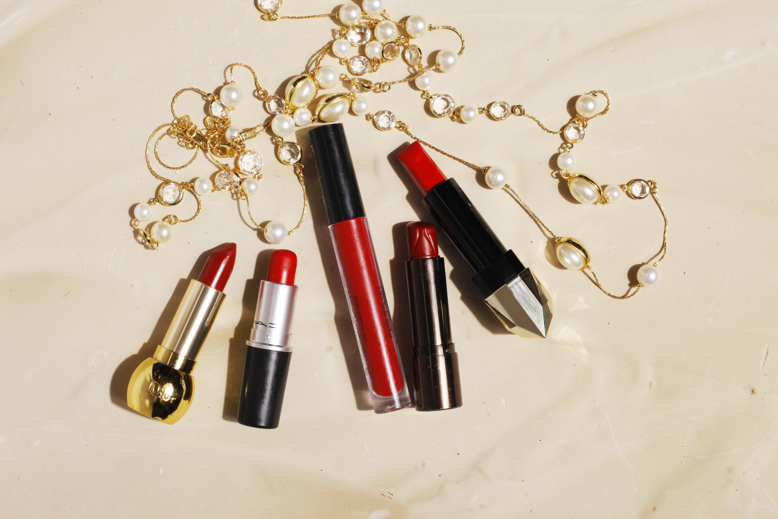 5 Red Lipsticks That Suit Everyone 