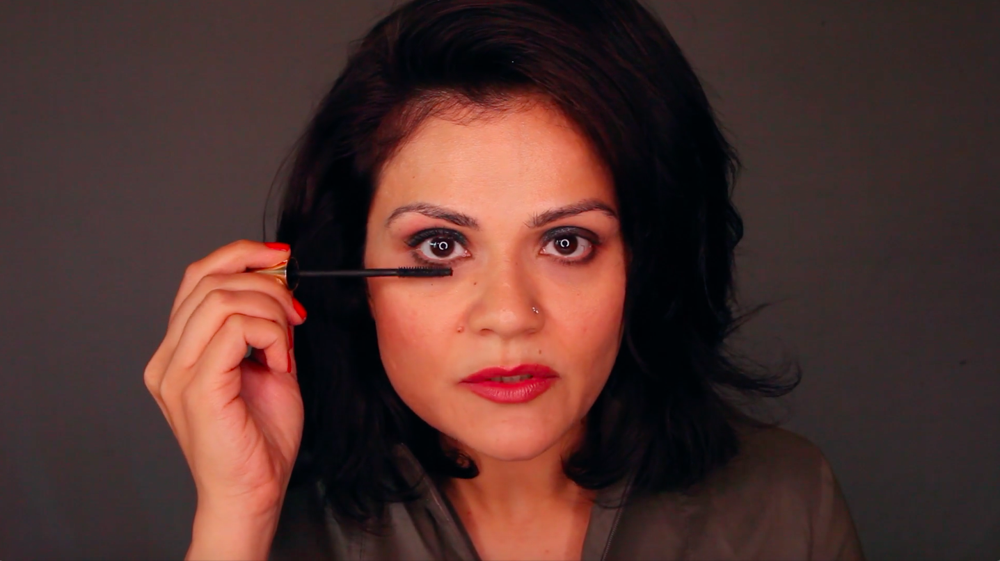 The Lived-in Smokey Eye