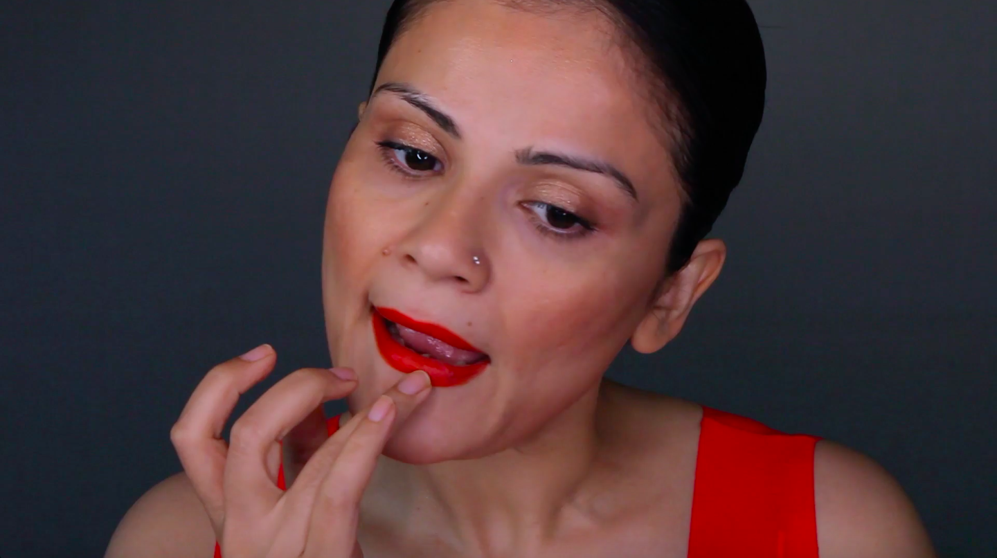 Glowy, Glamorous Summer Makeup
