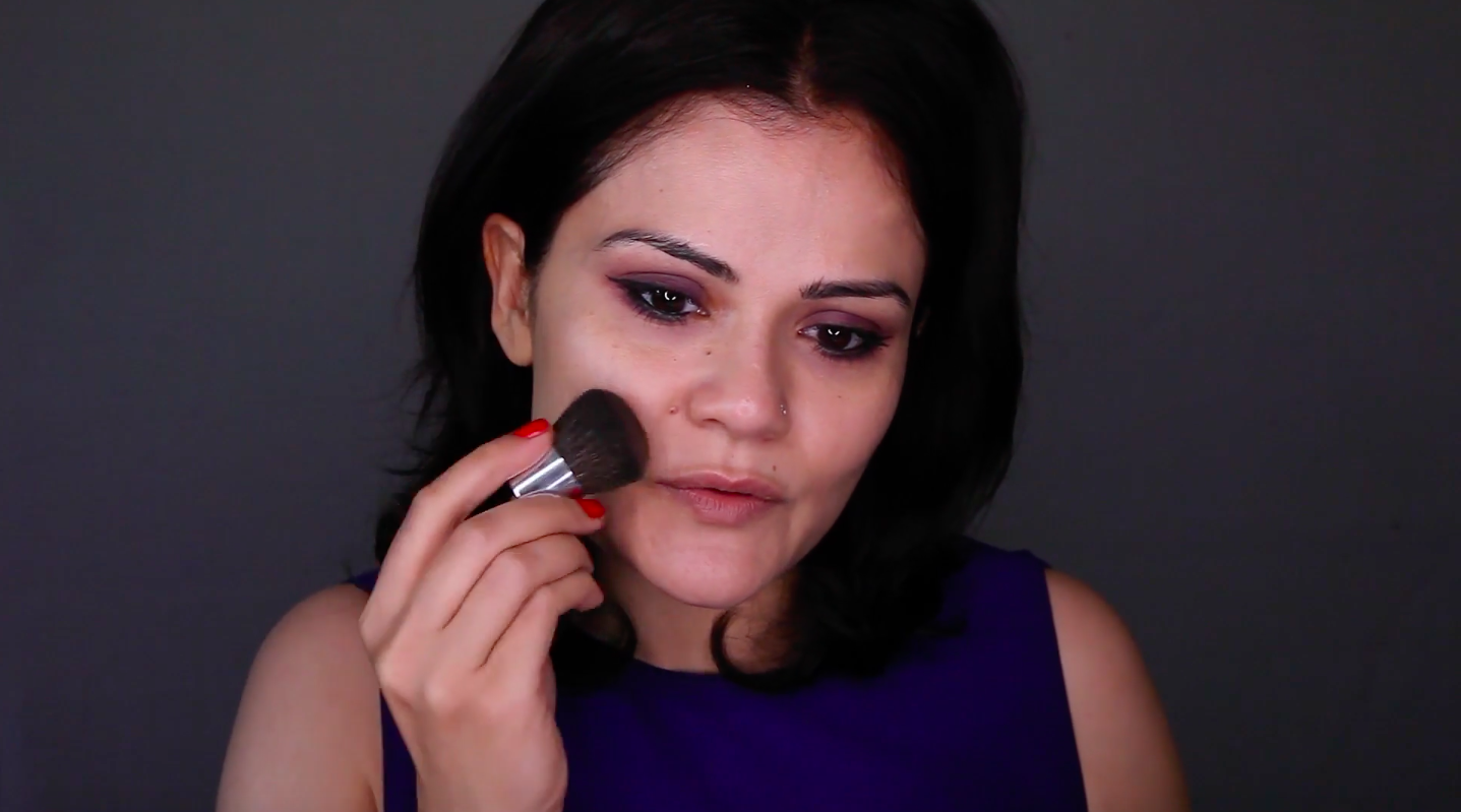 The Three Product Vintage Smokey Eye