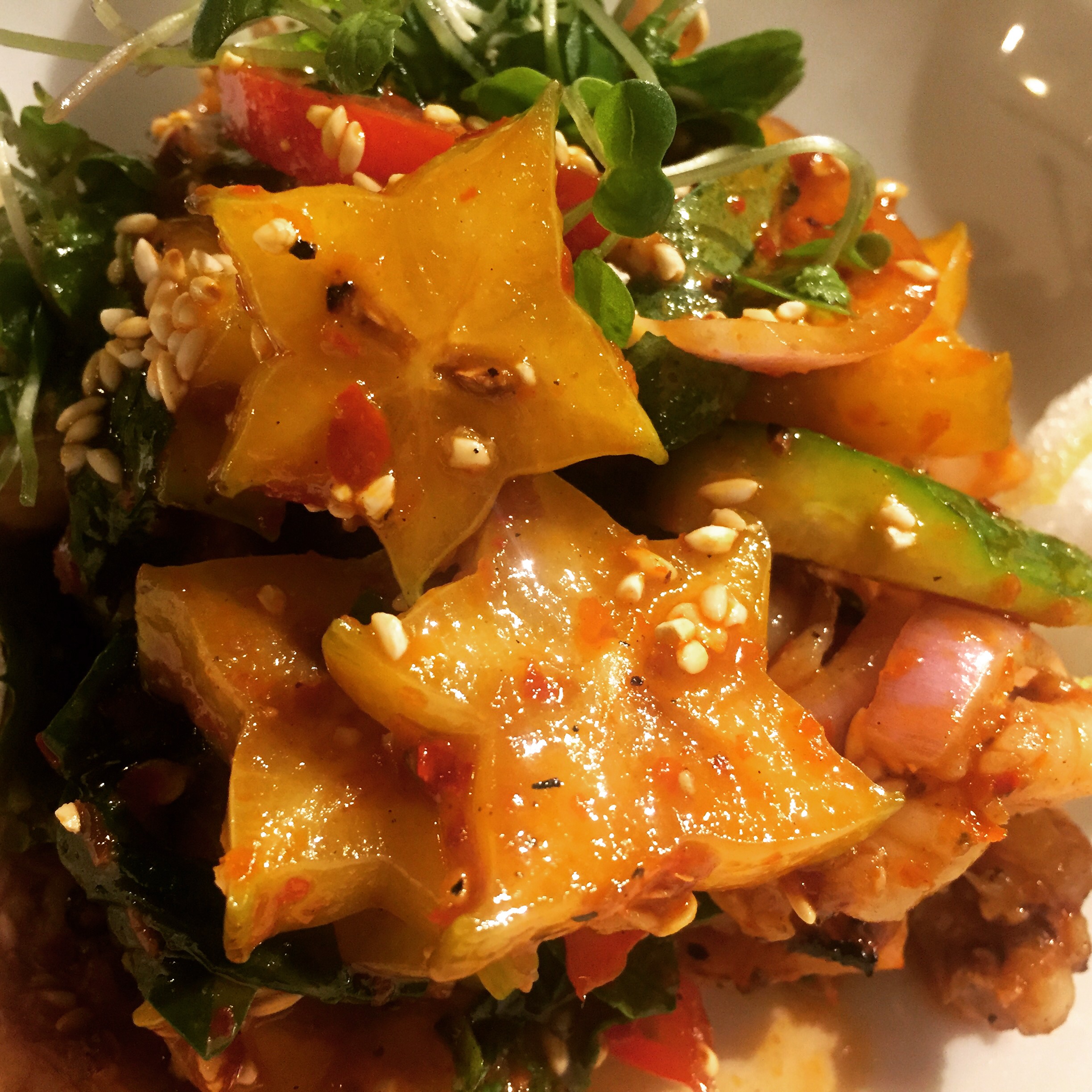 Spicy Star Fruit and Shrimp Salad