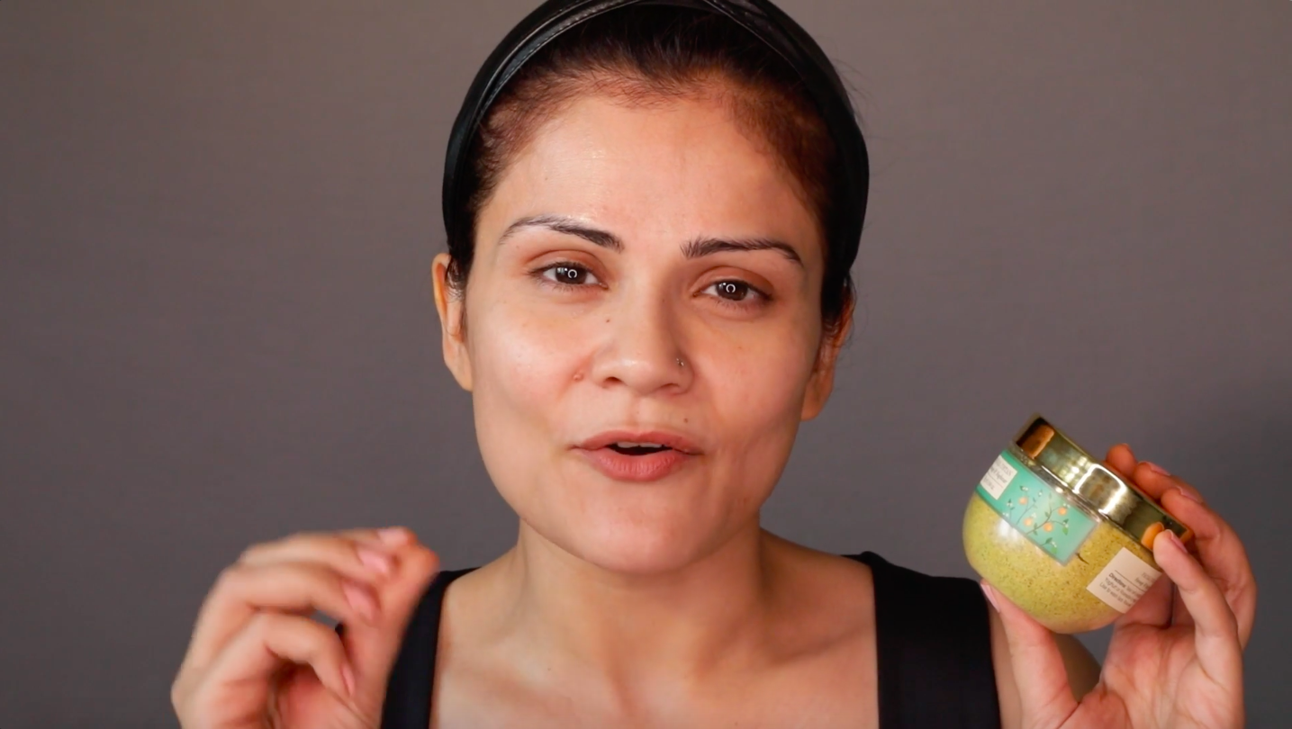 How to use a traditional Indian ubtan