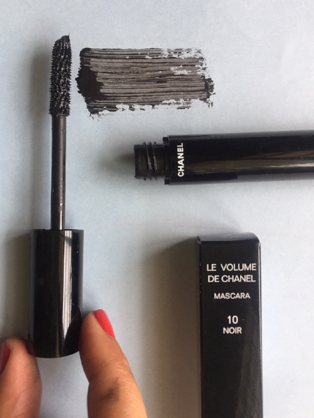 Big fat lashes with Le Volume De Chanel — V Beauty